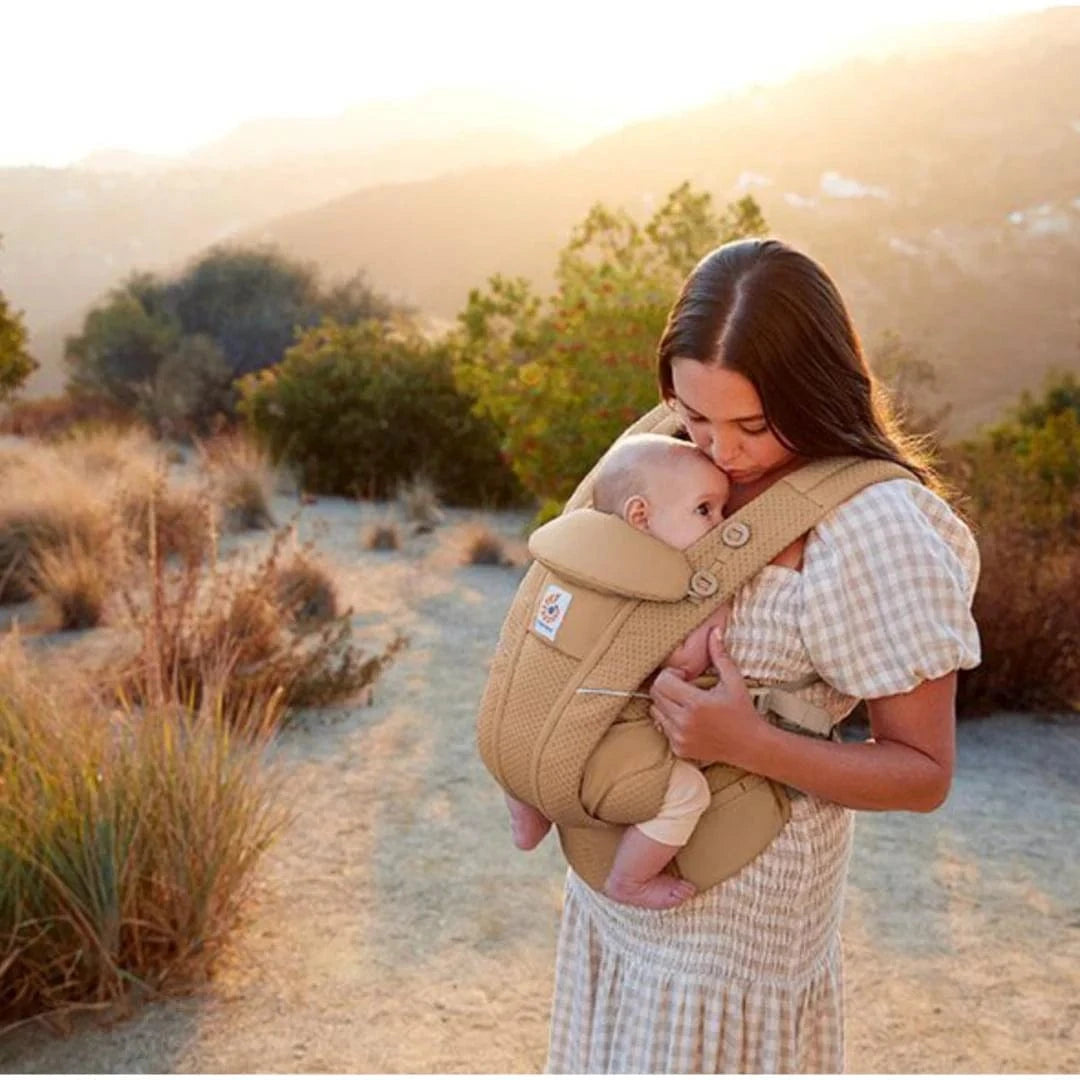 Ergobaby baby carriers Ergobaby Omni Breeze Camel Brown BCZ360PCMLBRN