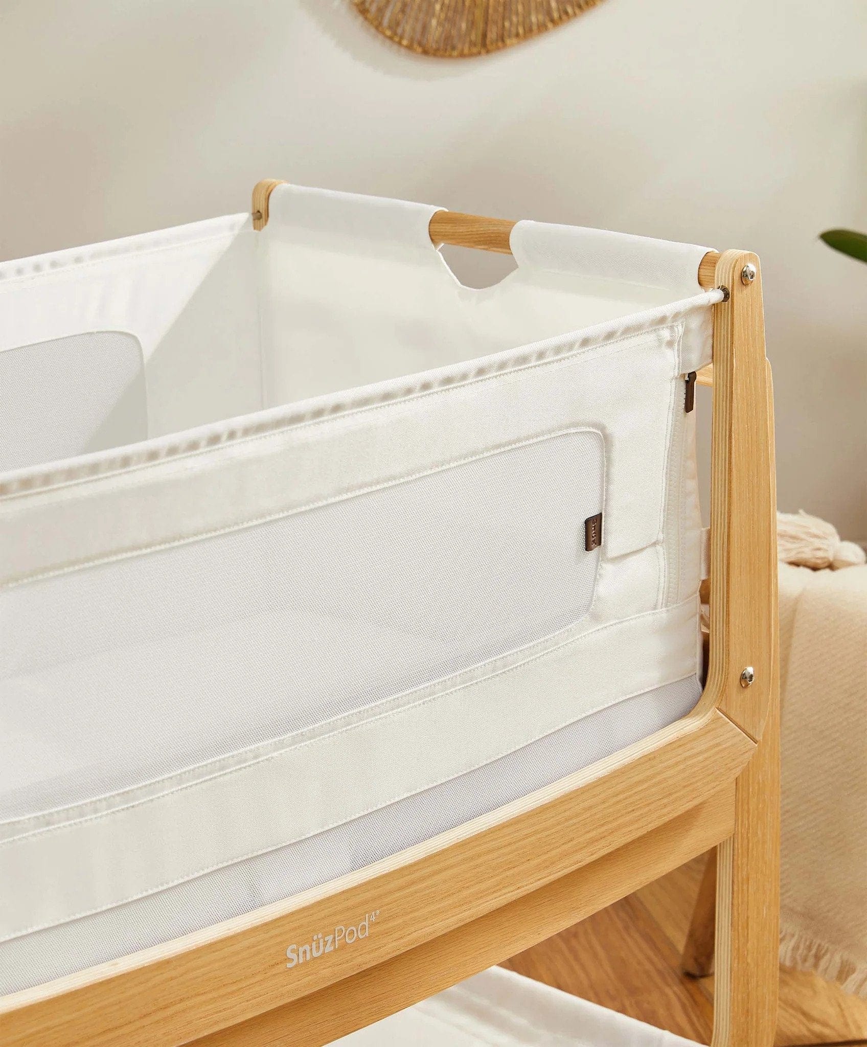 SnuzPod baby cot beds SnuzPod4 Bedside Crib - Oak FN014L