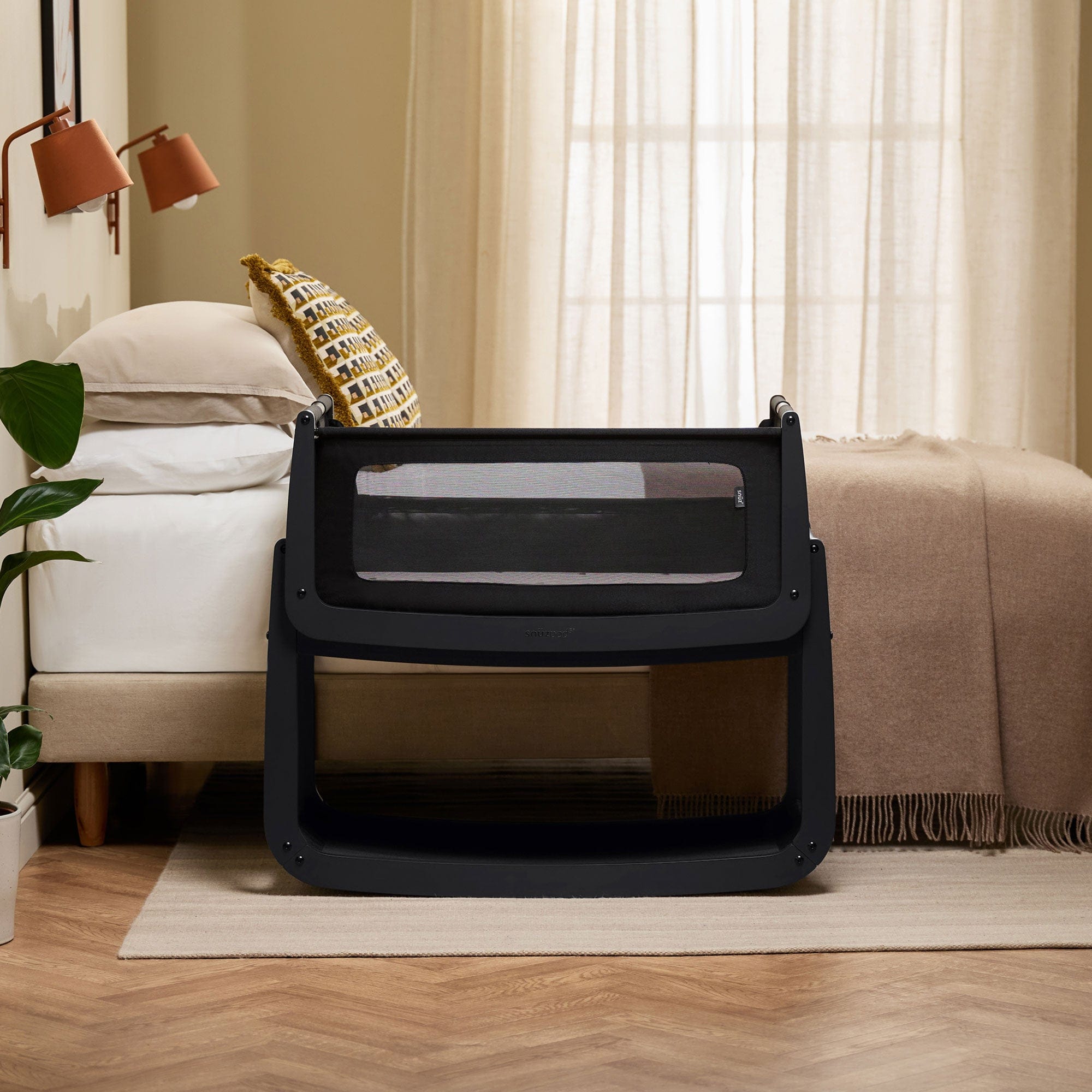 SnuzPod cribs SnüzPod 5 Bedside Crib - Graphite