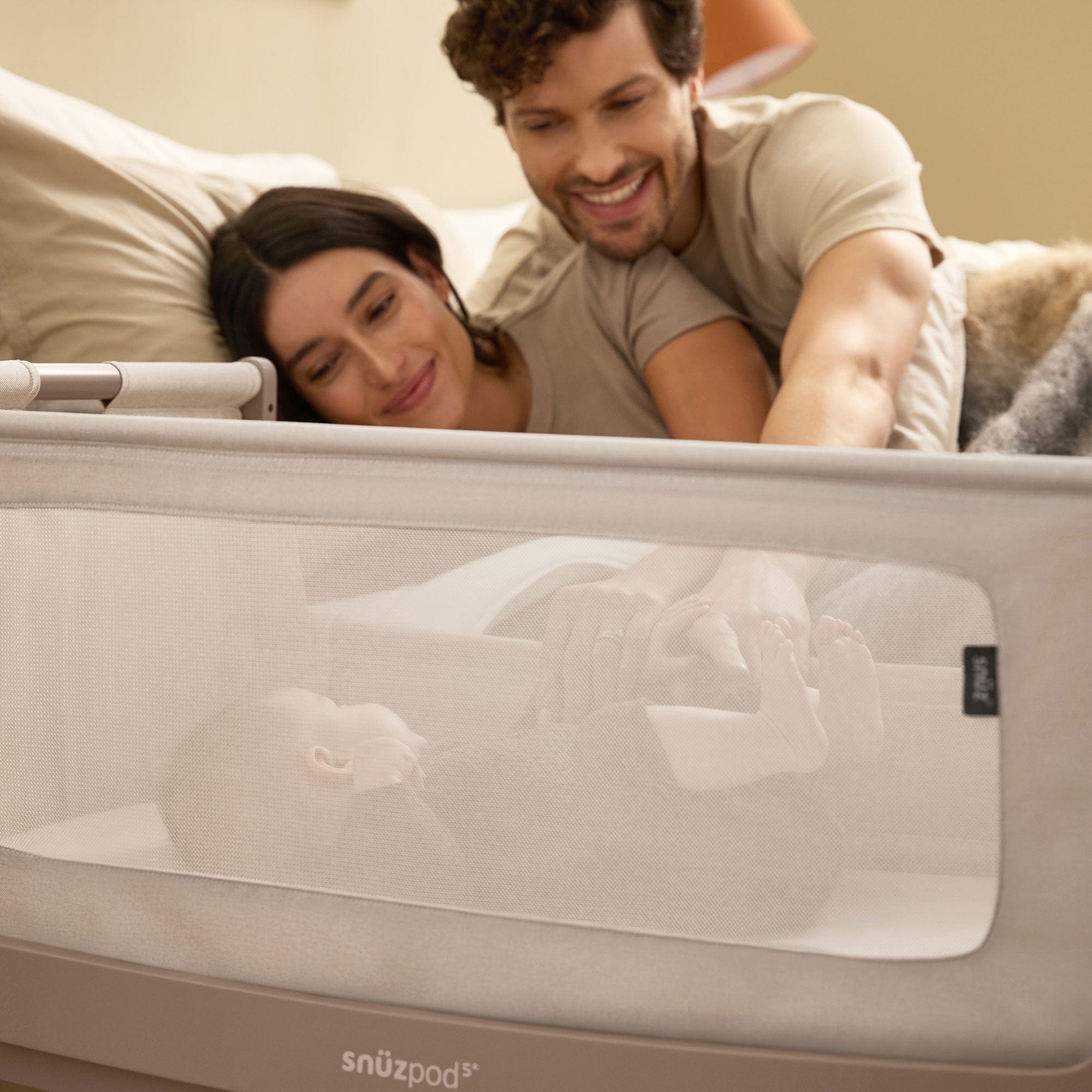 SnuzPod cribs SnüzPod 5 Bedside Crib - Mocha