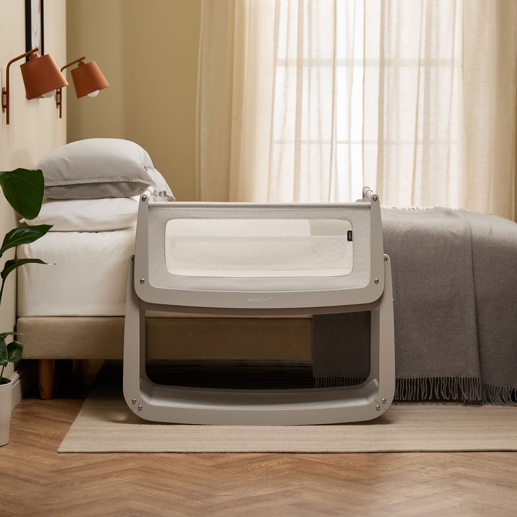 SnuzPod cribs SnüzPod 5 Bedside Crib - Pebble