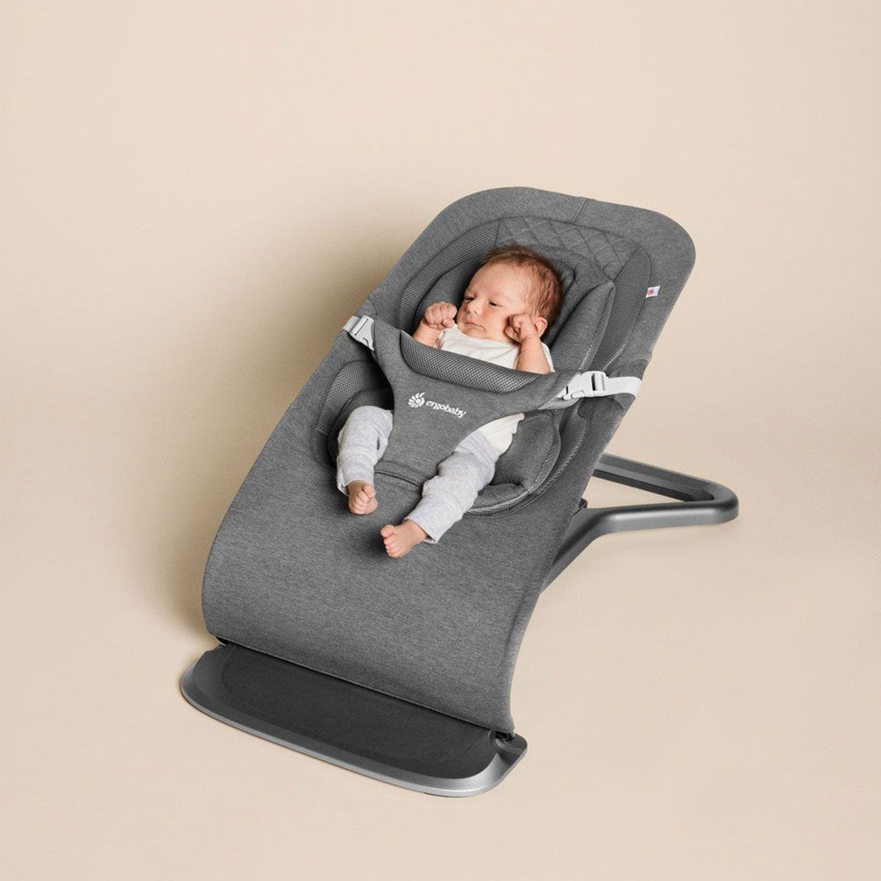 Ergobaby rocking bouncing cradles ErgoBaby Evolve Bouncer - Charcoal Grey EVLBNCCHRGRYUK