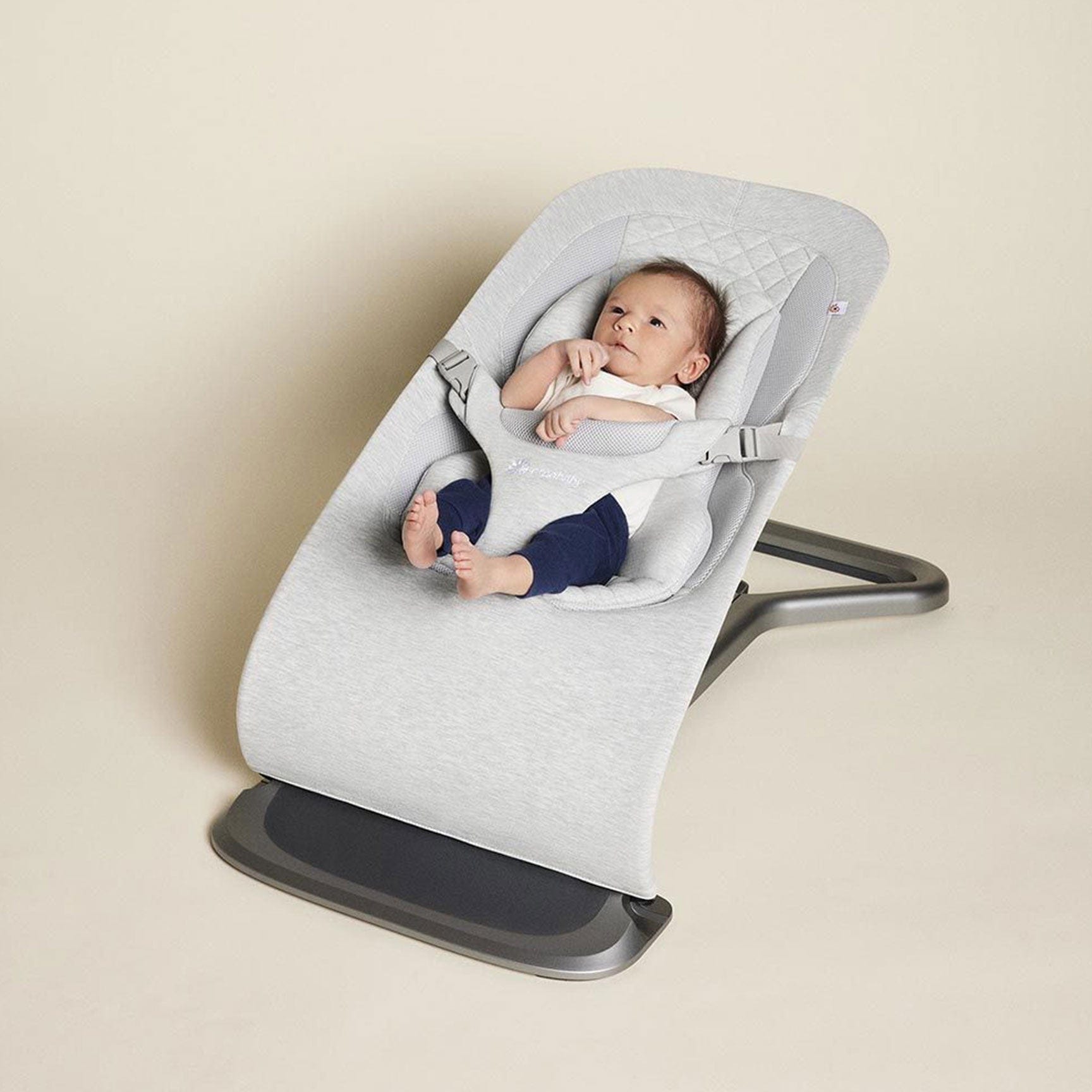 Ergobaby rocking bouncing cradles ErgoBaby Evolve Bouncer - Light Grey EVLBNCLTGRYUK