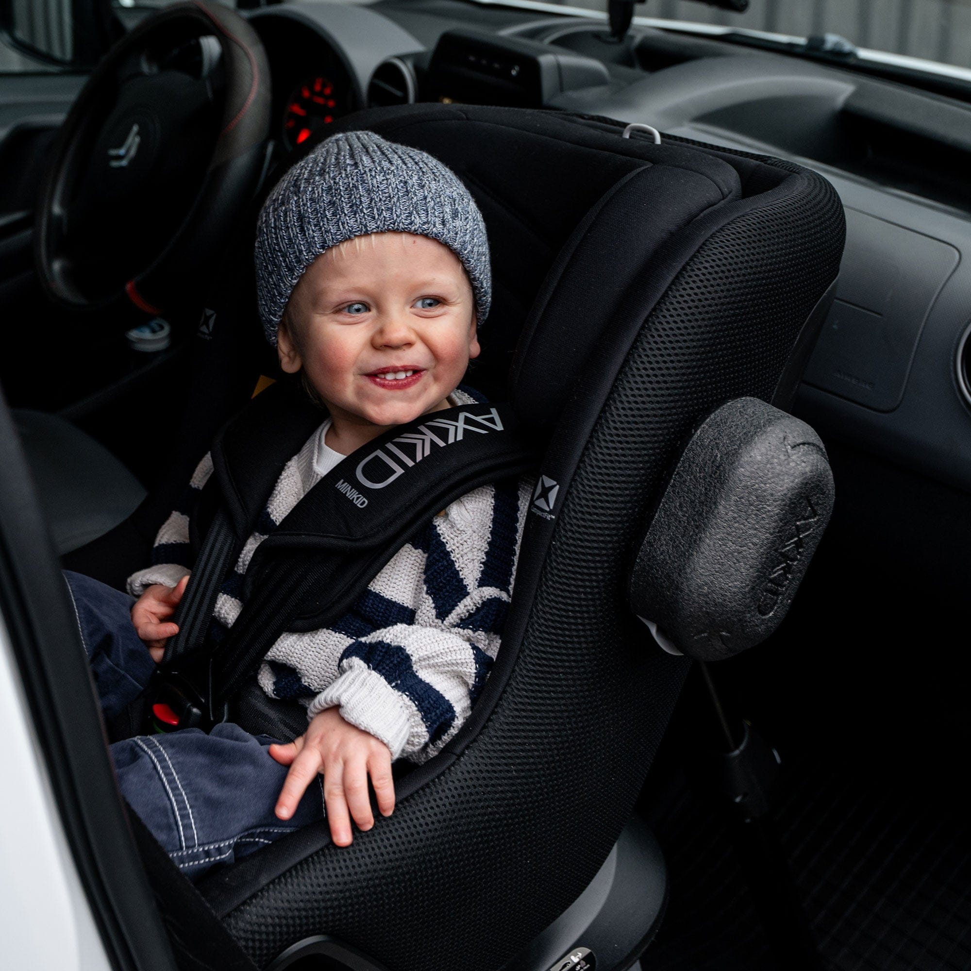 Axkid extended rear facing car seats Axkid Minikid Core - Coastal Storm Black 22240039