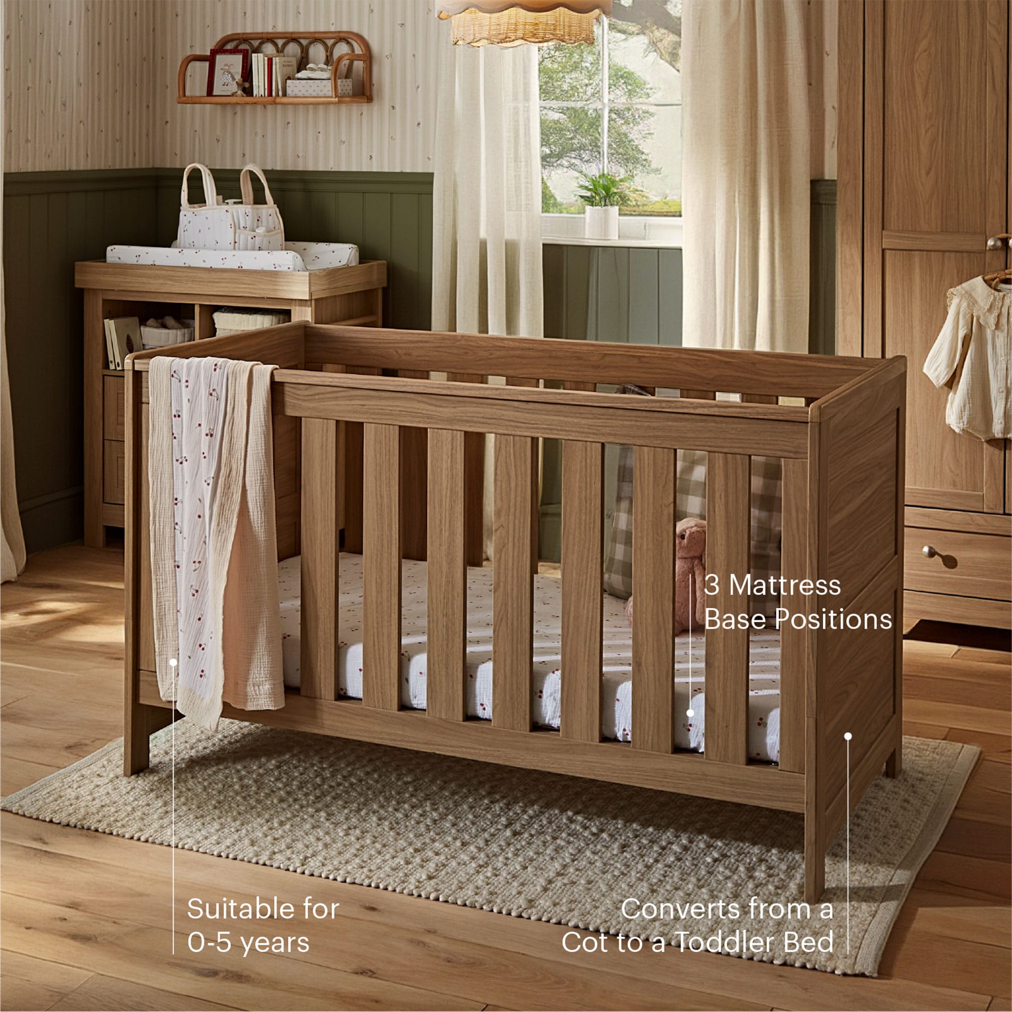 CuddleCo cribs Cuddleco Burford Cotbed - Oak