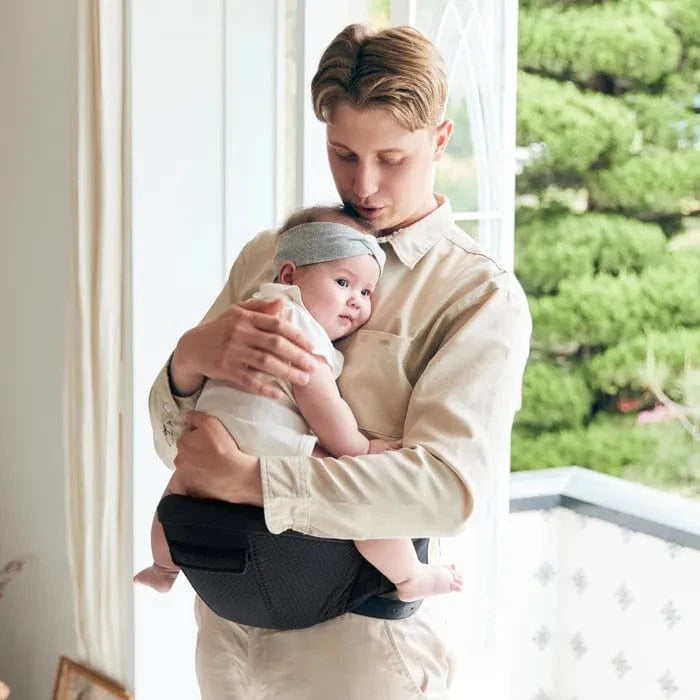 Ergobaby baby carriers Ergobaby Alta 2-in-1 Hip Seat & Carrier - Onyx Black BCHIPSFMONYX