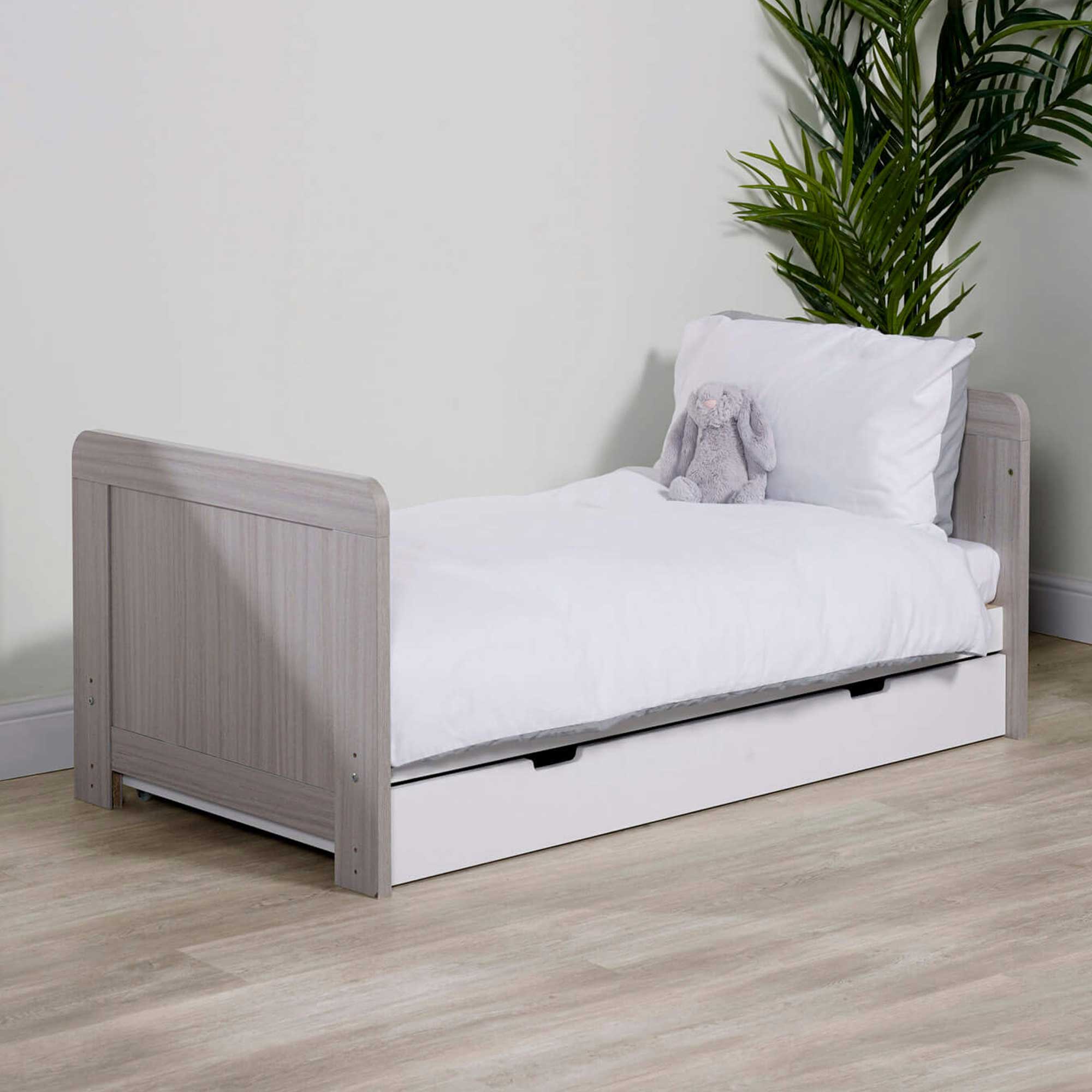 Ickle Bubba nursery room sets Ickle Bubba Pembrey 4 Piece Furniture Set and Under Drawer Ash Grey & White