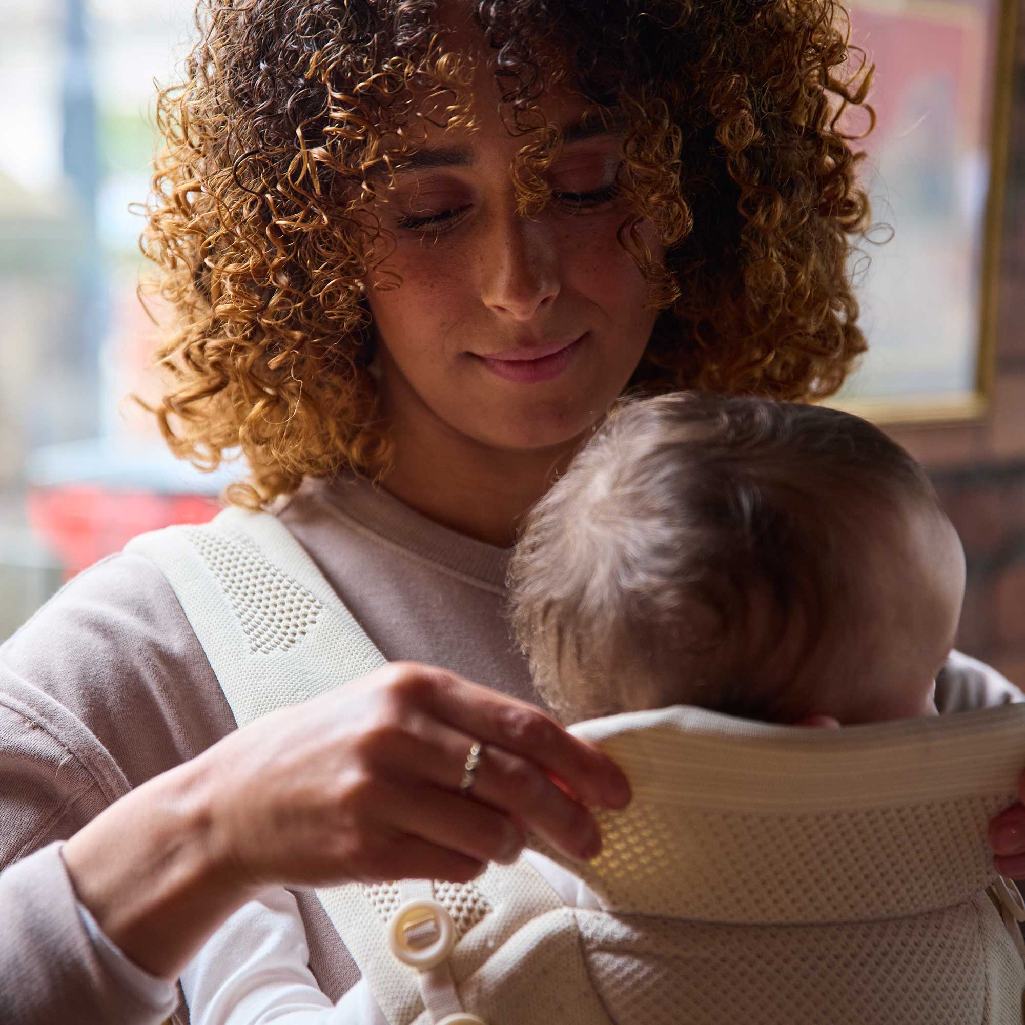 Joie baby carriers Ickle Bubba Seren Baby Carrier - Stone 27-007-100-081