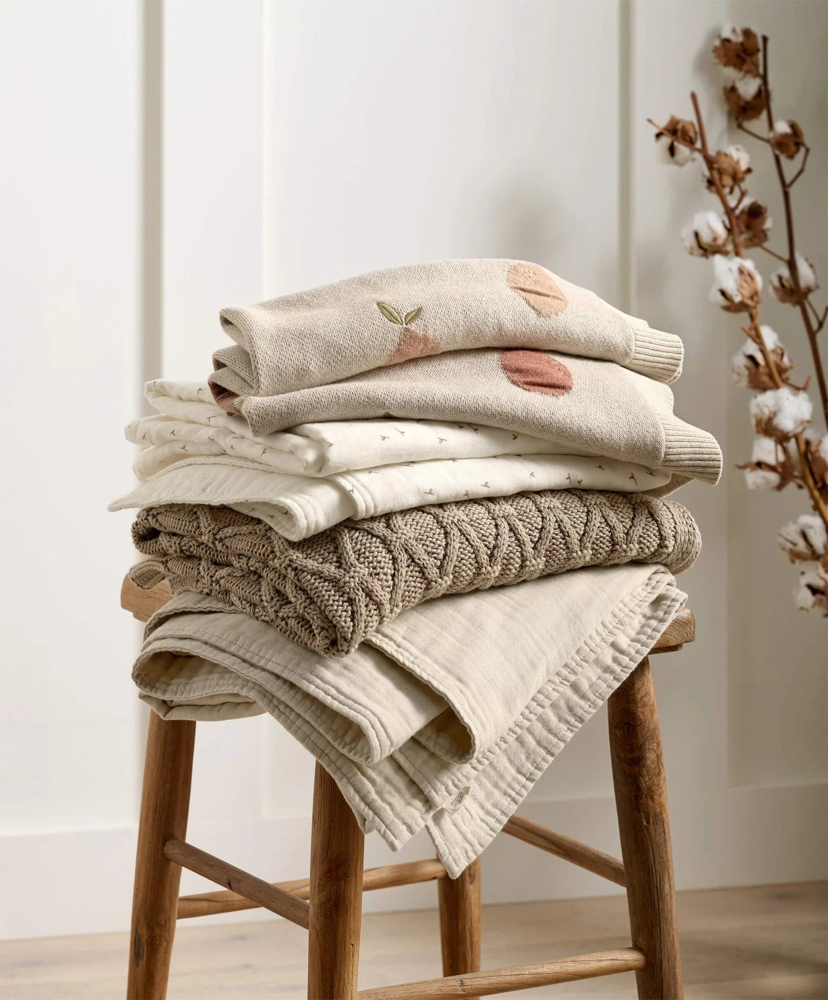 Mamas & Papas Cot & Cot Bed Quilts Mamas & Papas Welcome to the World Cotbed Quilt - Seedling 704103400