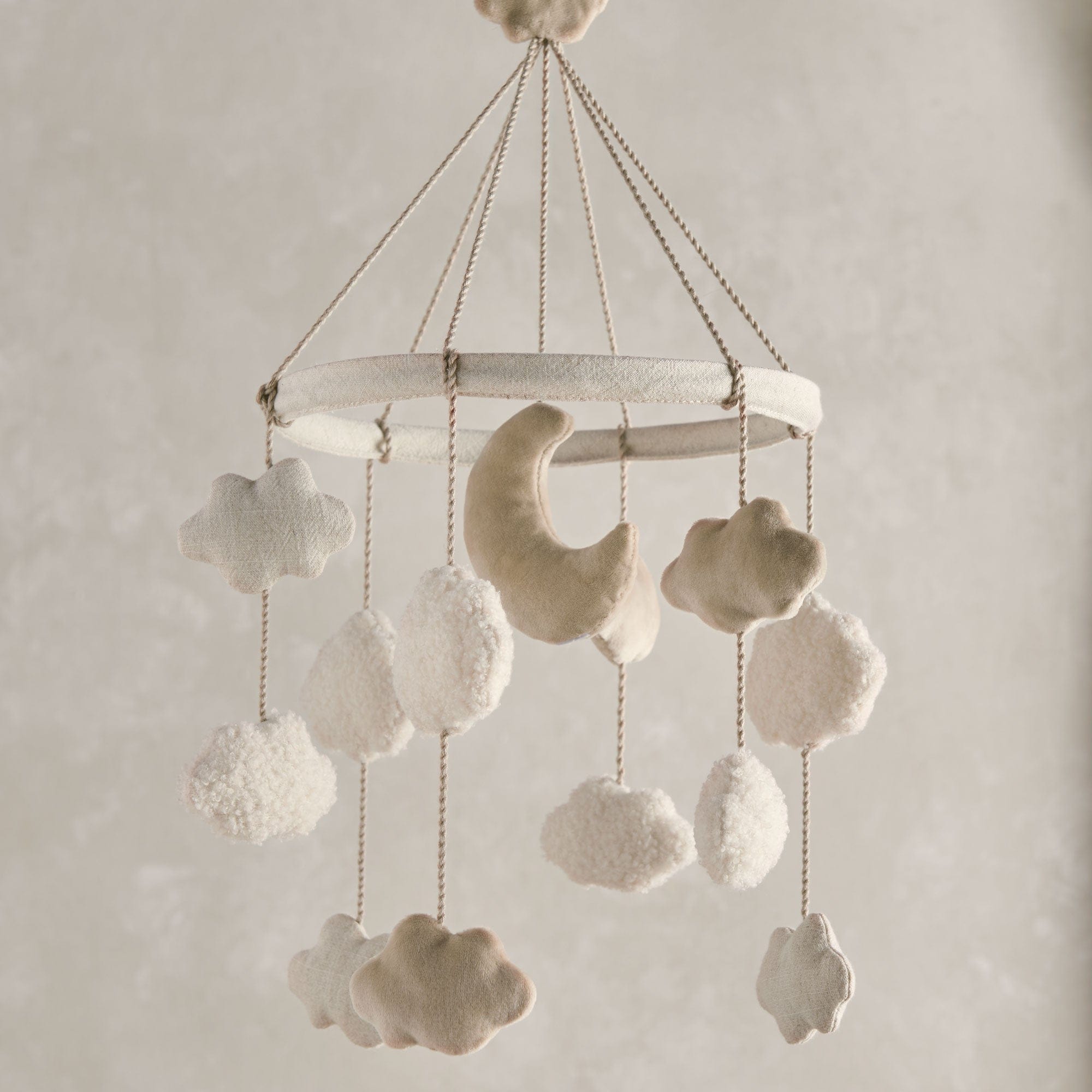 Mamas & Papas musical mobiles Mamas & Papas Welcome to the World Cot Musical Mobile - Duckling Cloud 7560OE500