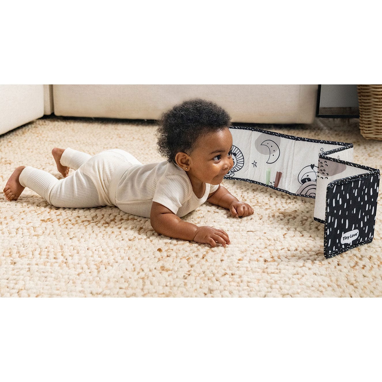 Mamas & Papas sensory baby toys Tiny Love Double-Sided First Book - Black & White 3333111981
