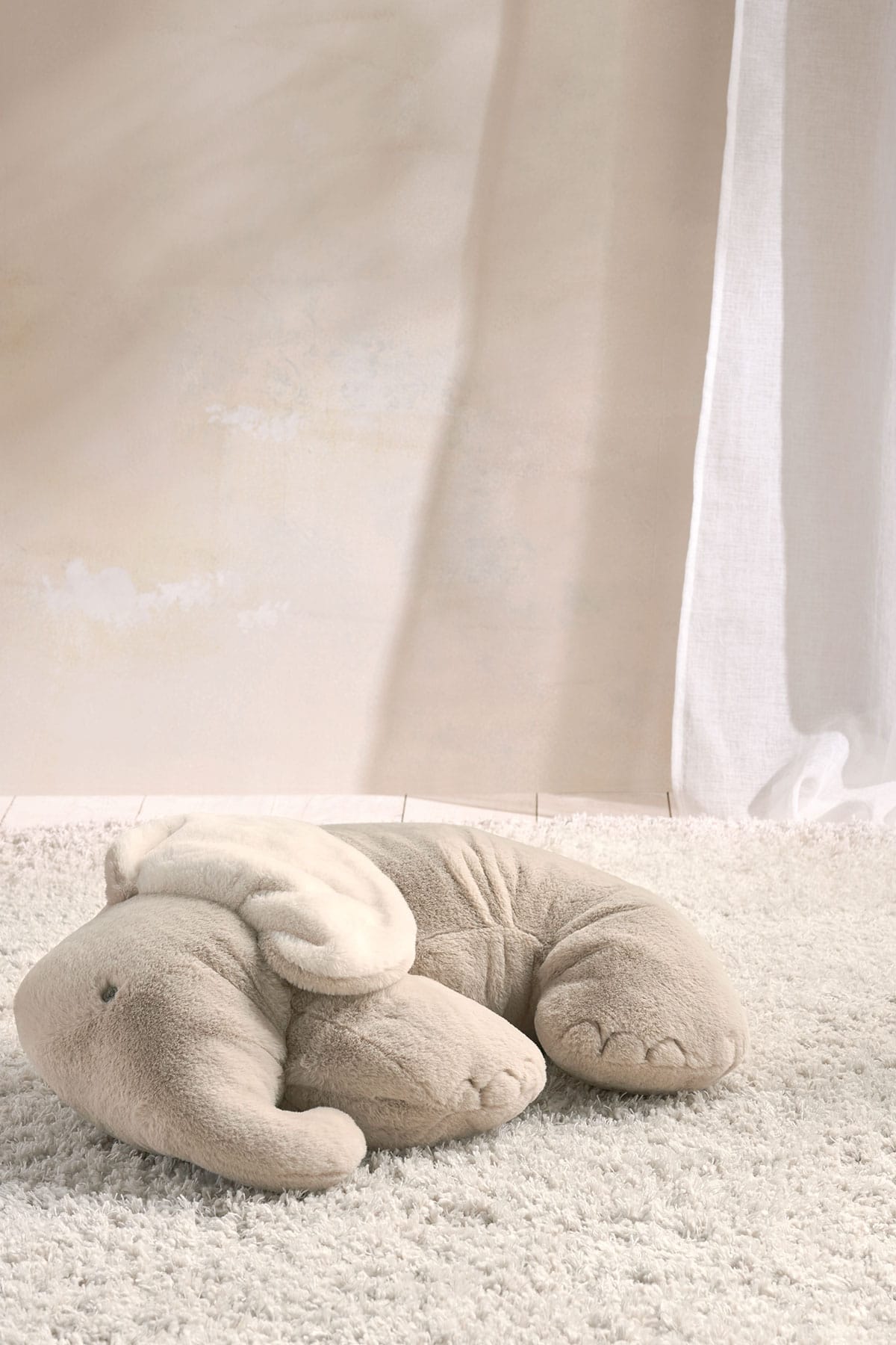 Mamas & Papas sensory baby toys Mamas & Papas Tummy Time Snugglerug Elephant in Beige 743746801