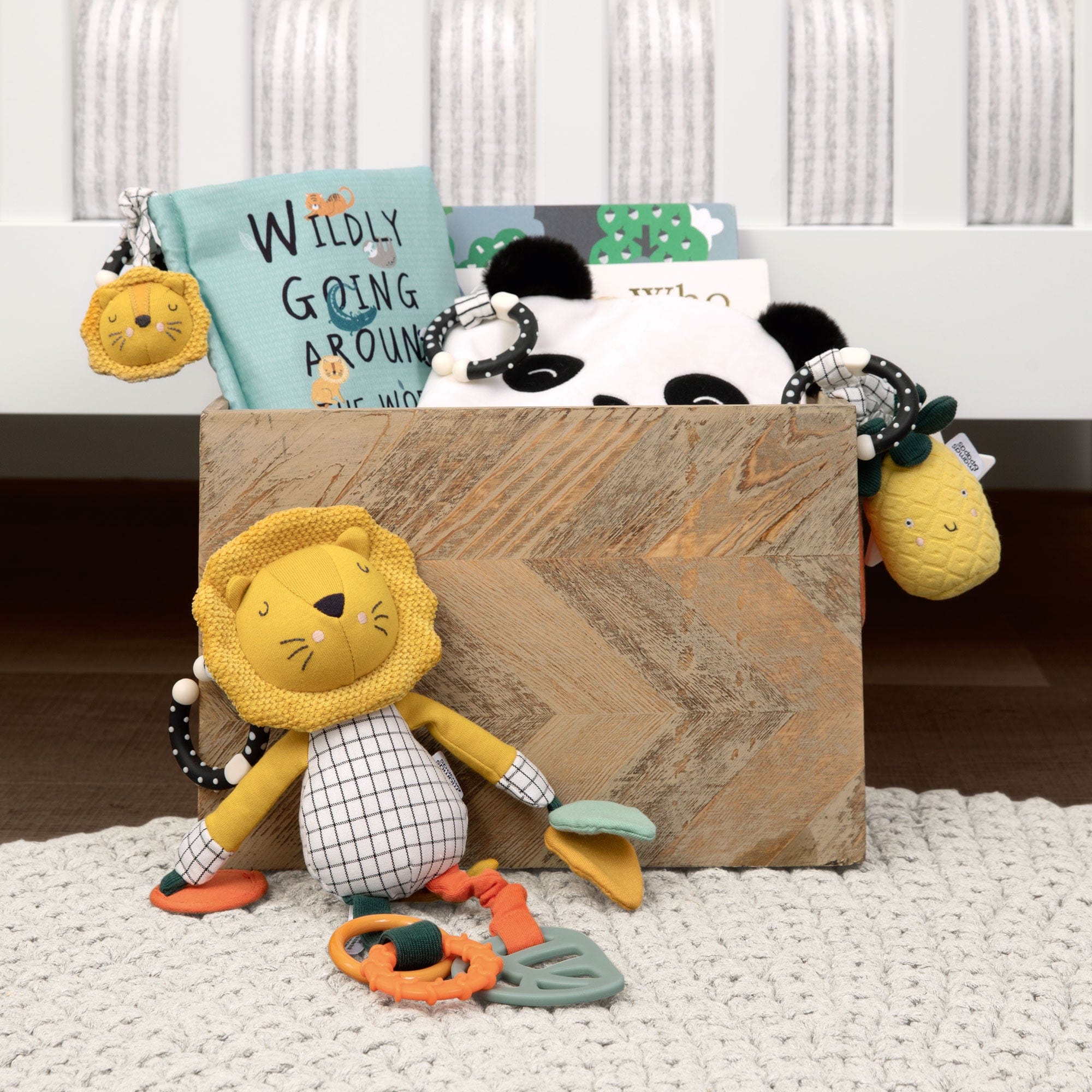 Mamas & Papas sensory baby toys Mamas & Papas Wildly Adventures Educational Toy - Jangly Lion 7609wil01