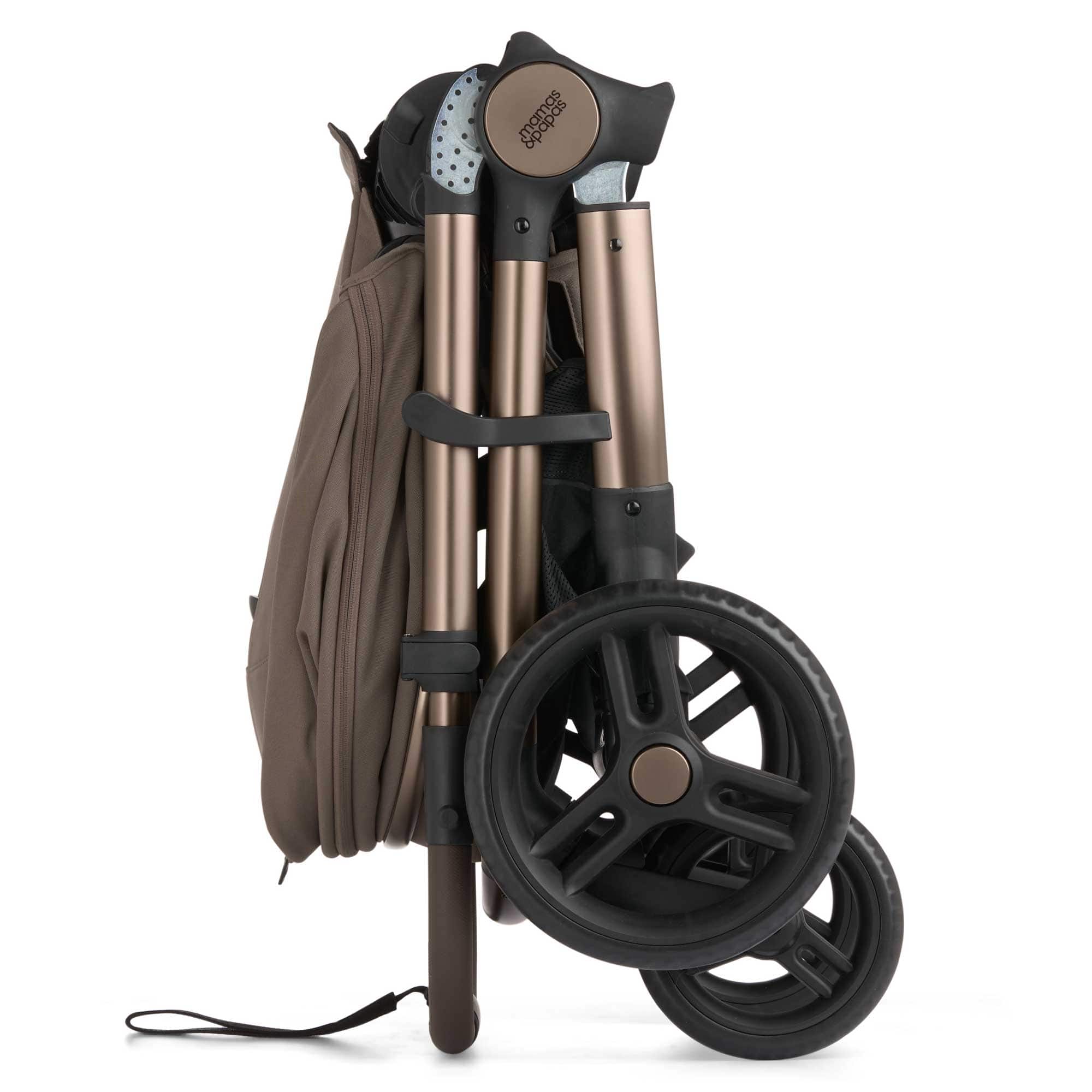 Mamas & Papas travel systems Mamas & Papas Ocarro 2 Complete 8 Piece Maxi-Cosi Bundle in Crema