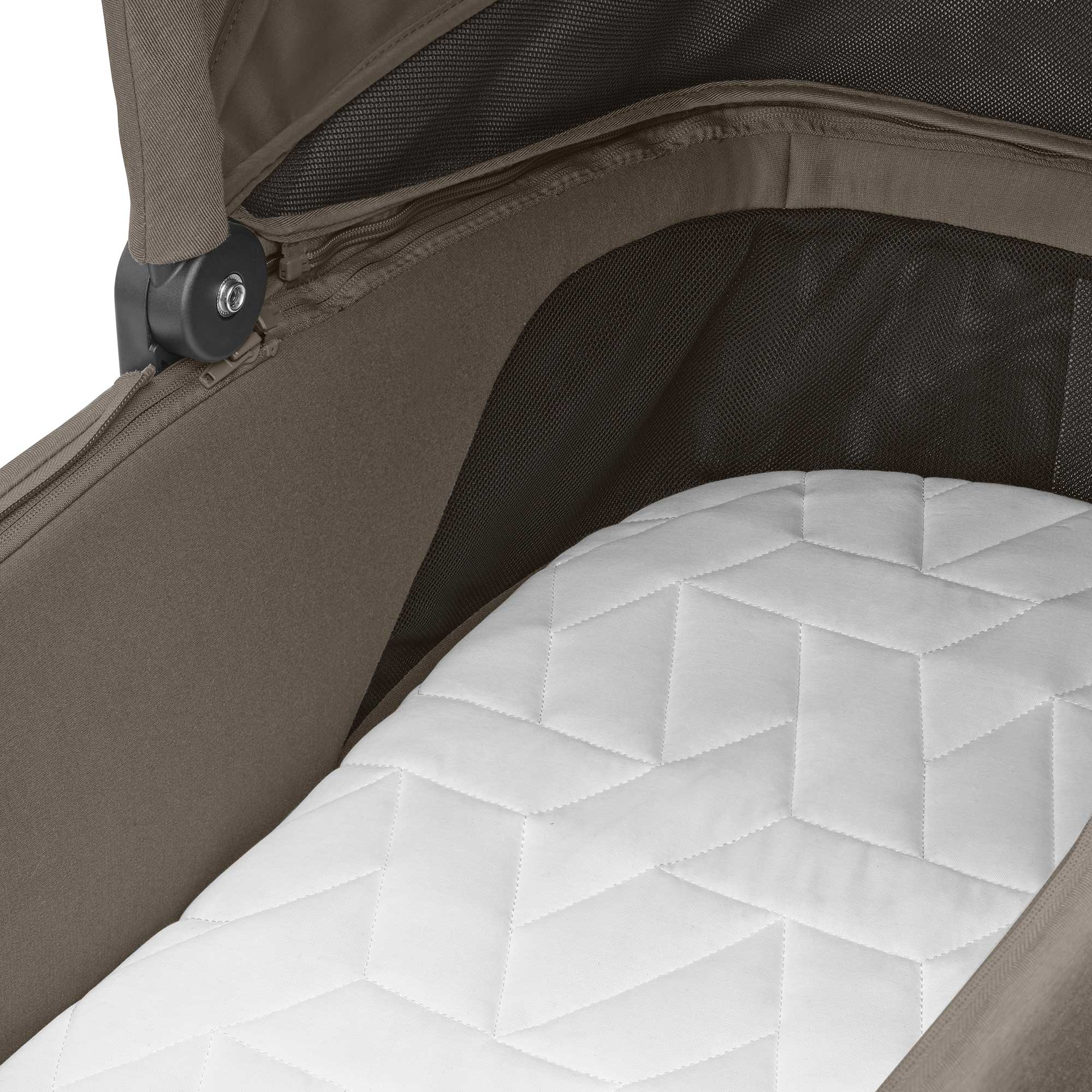 Maxi-Cosi travel systems Maxi-Cosi Oxford+ 9pc Complete 360 Bundle - Twillic Truffle KF10000123