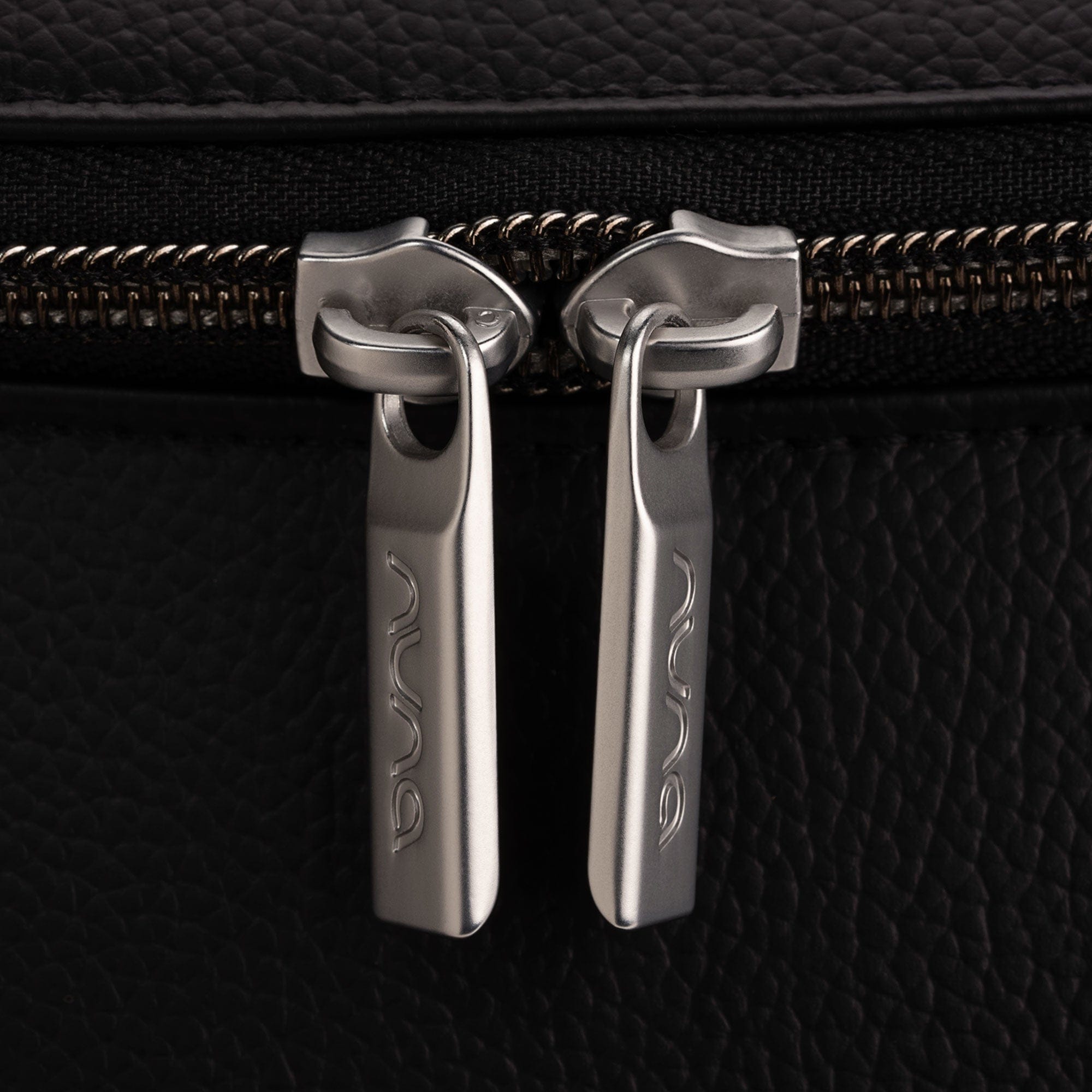 Nuna changing bags Nuna Essentials Bag - Caviar DP20700CVR