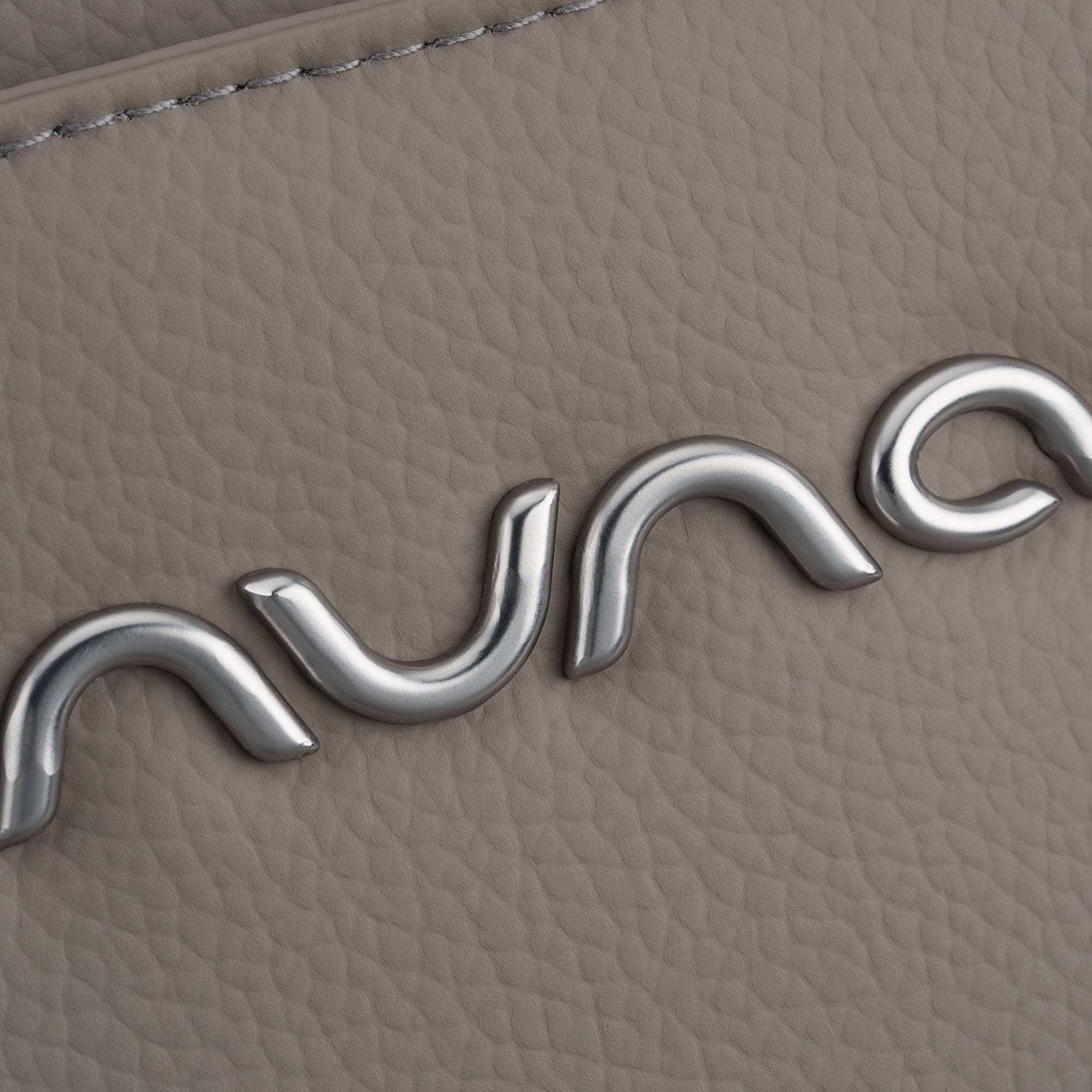 Nuna changing bags Nuna Essentials Bag - Taupe DP20700TAP