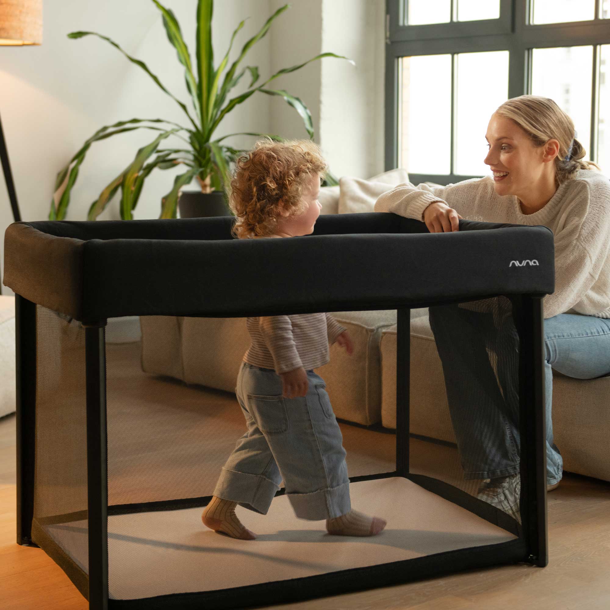 Nuna travel cots Nuna PAAL Travel Cot - Caviar TC17700CVRGL