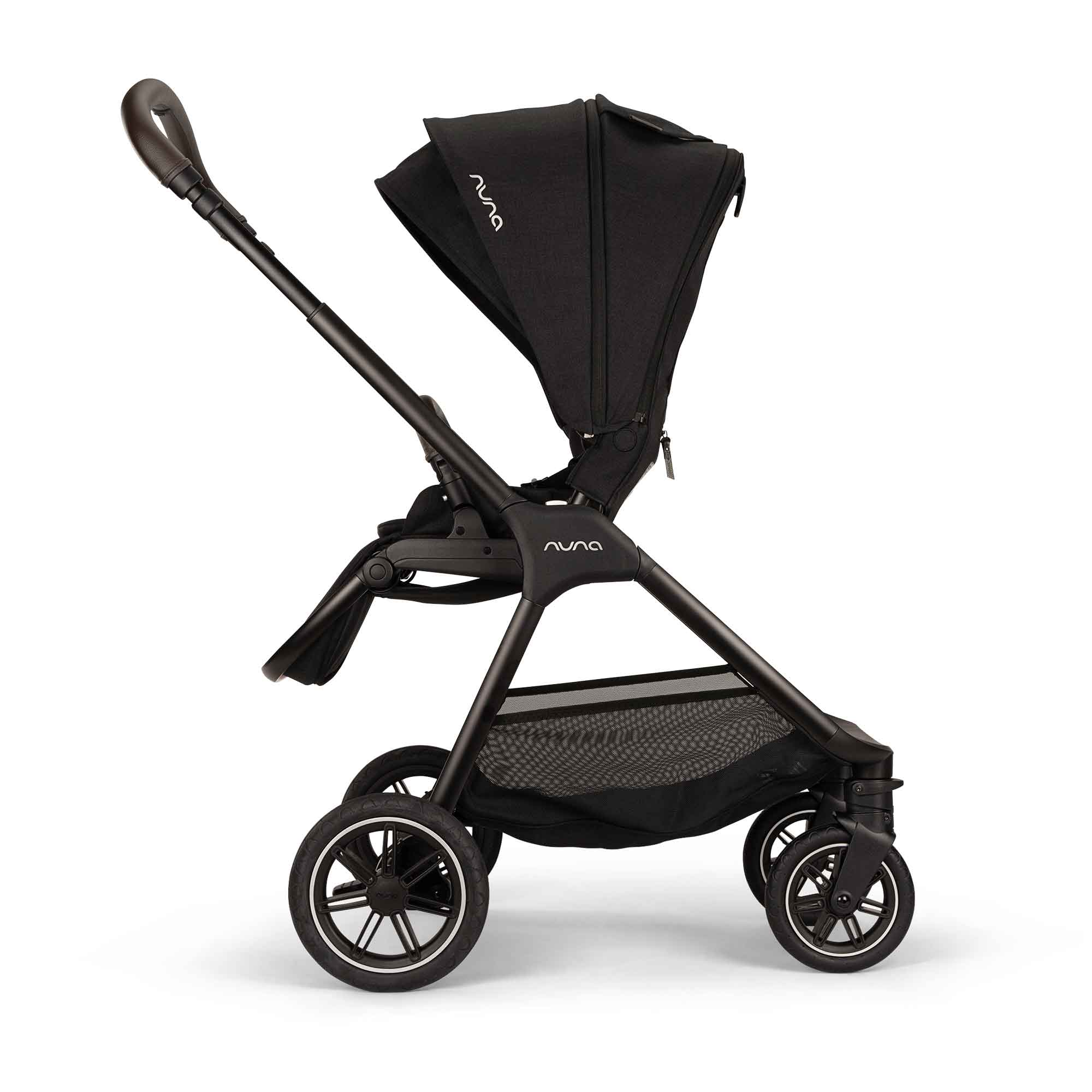 Nuna travel systems Nuna TRIV Next & ARRA Flex & BASE Curv Bundle - Caviar Z2BNTRIV1042UK