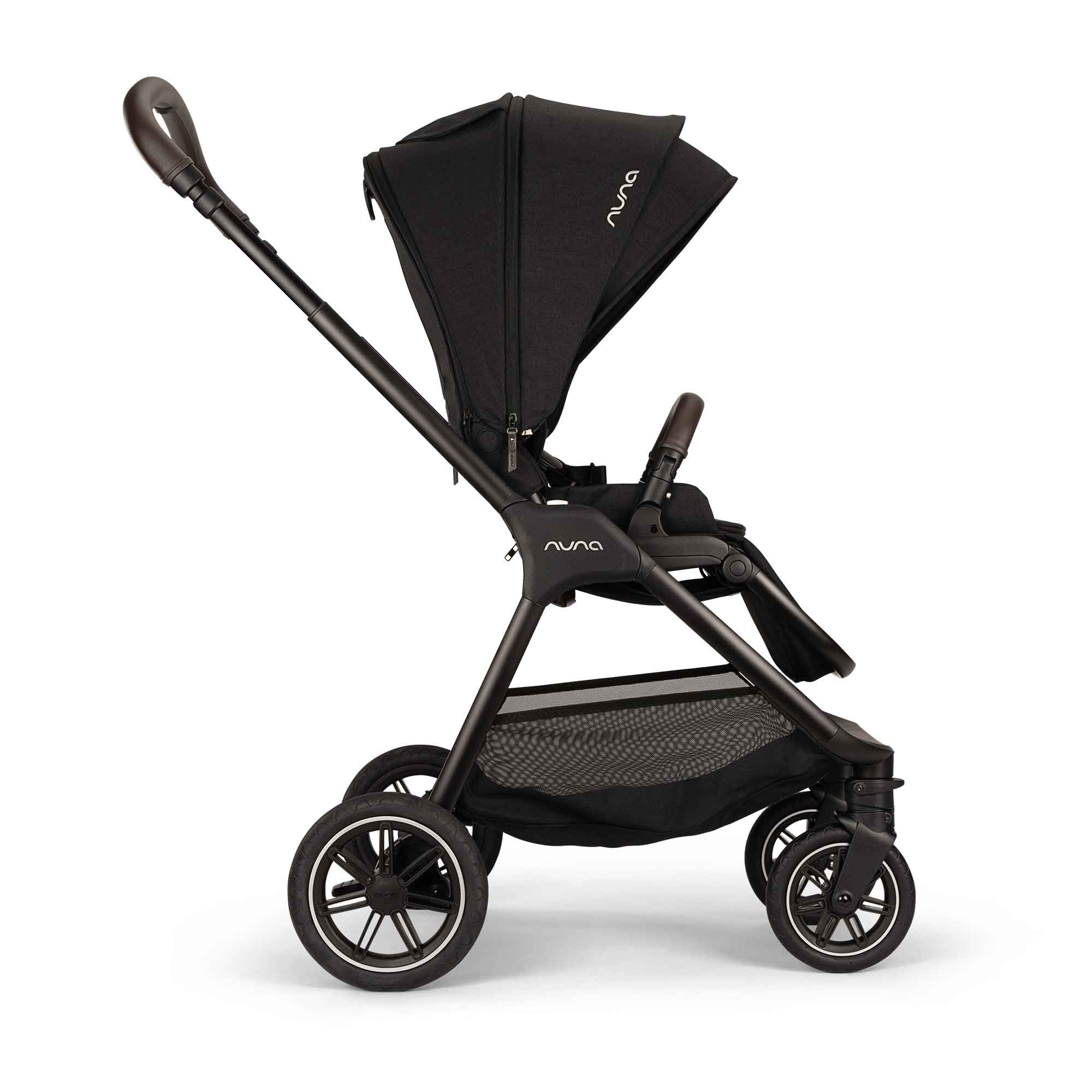 Nuna travel systems Nuna TRIV Next & ARRA Flex & BASE Curv Bundle - Caviar Z2BNTRIV1042UK