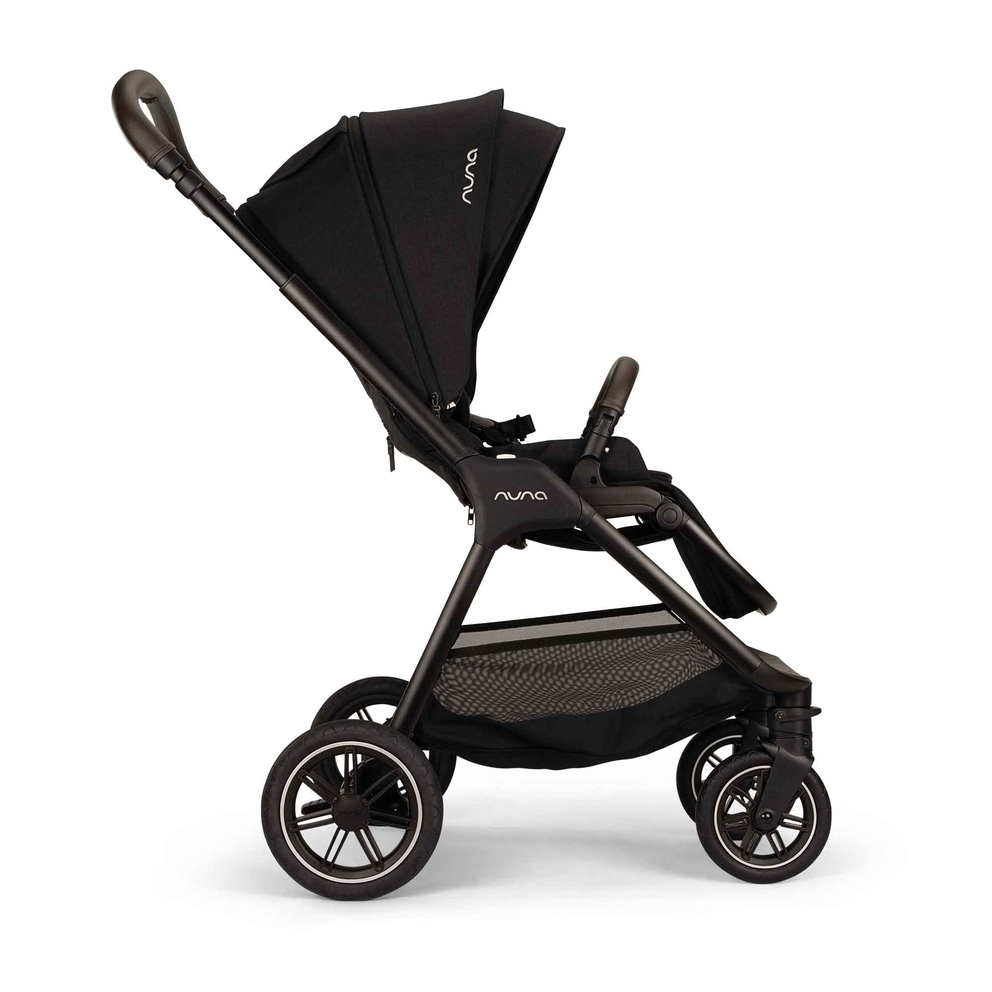 Nuna travel systems Nuna TRIV Next & ARRA Flex & BASE Curv Bundle - Caviar Z2BNTRIV1042UK