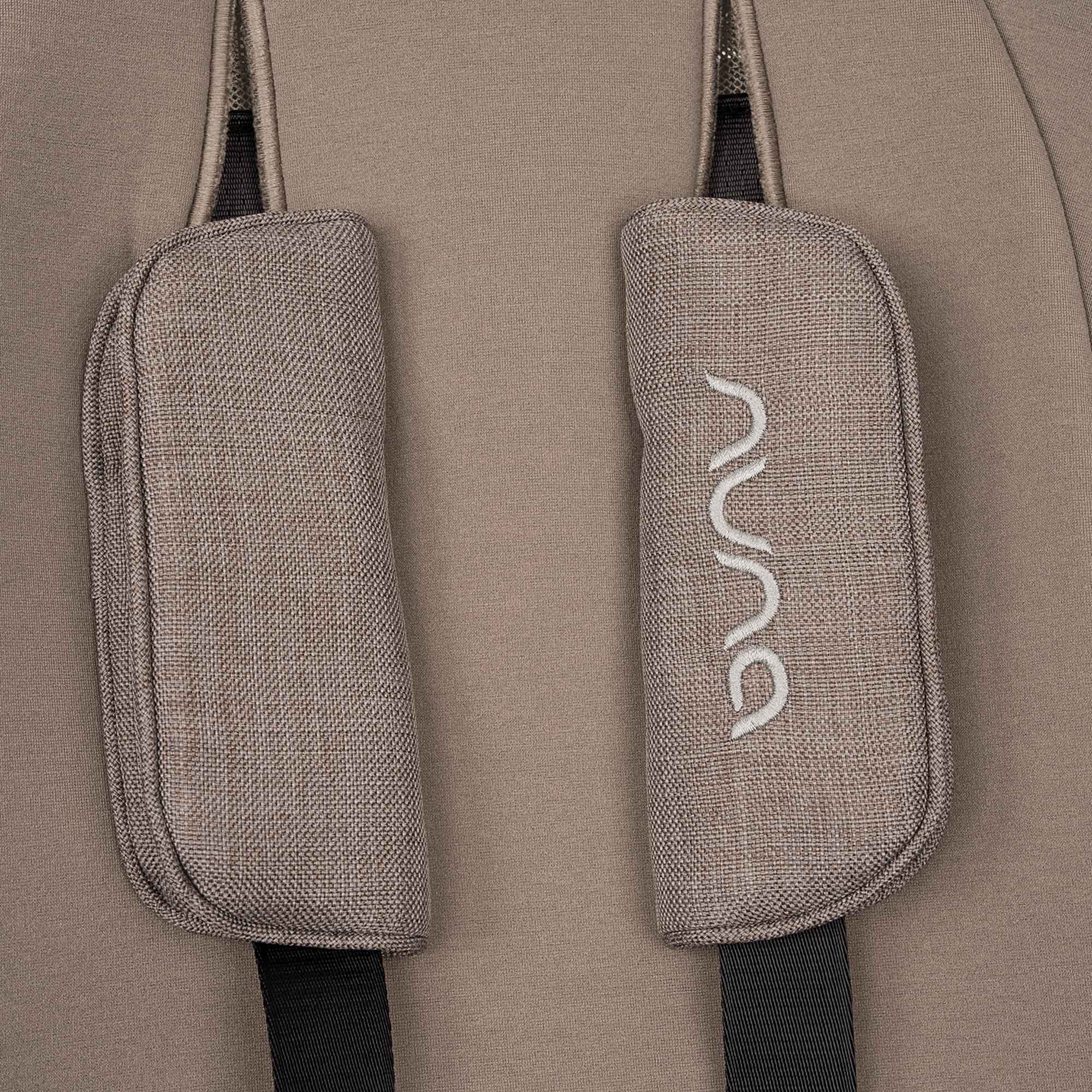 Nuna travel systems Nuna TRIV Next & ARRA Flex & BASE Curv Bundle - Cedar Z2BNTRIV1043UK