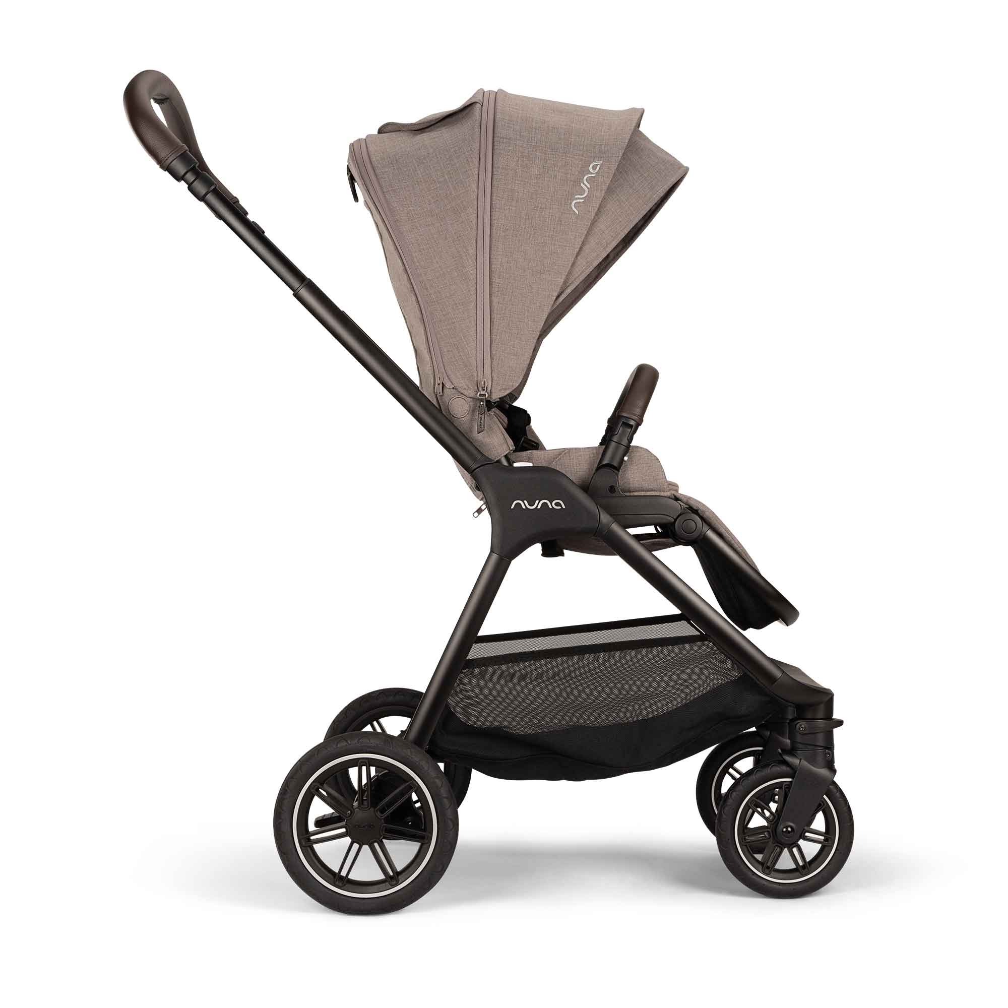 Nuna travel systems Nuna TRIV Next & ARRA Flex & BASE Curv Bundle - Cedar Z2BNTRIV1043UK