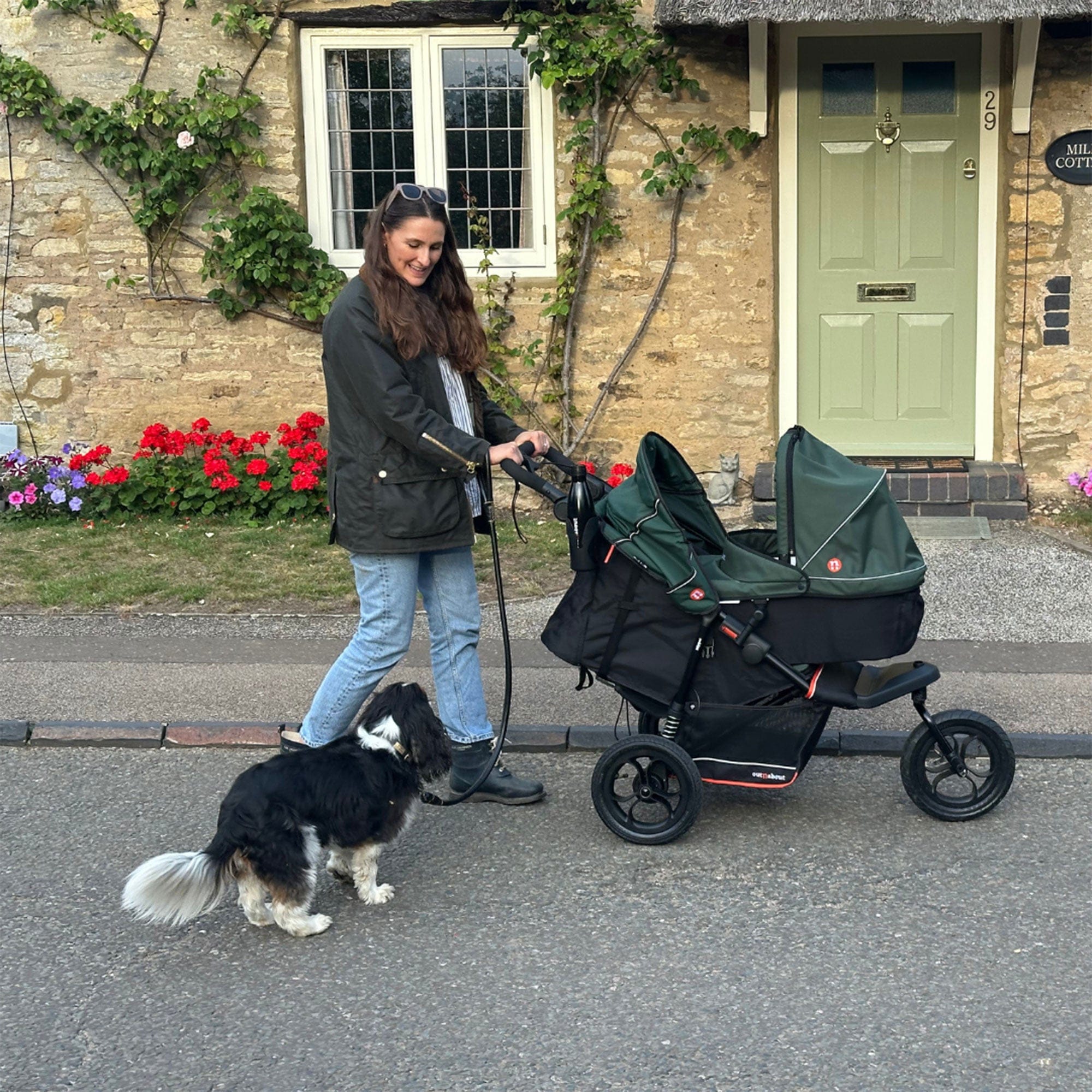 Out n About pushchairs & buggies Out n About Nipper V6 Switch Newborn Bundle - Summit Black ONANIP-01SWHBUNV6-SB