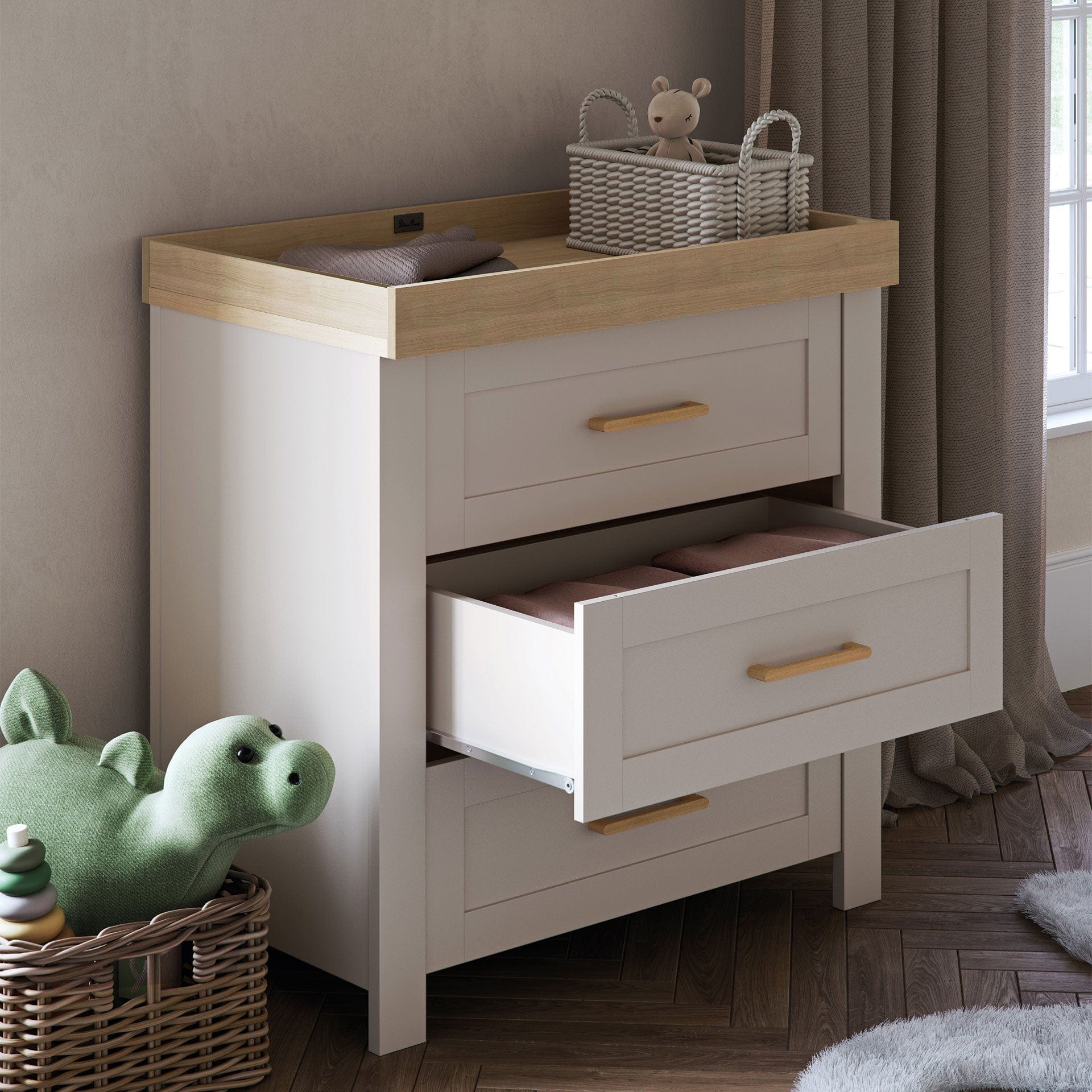 Silver Cross cot bed room sets Silver Cross Seville 2 Piece Dresser Room Set in Cashmere Oak