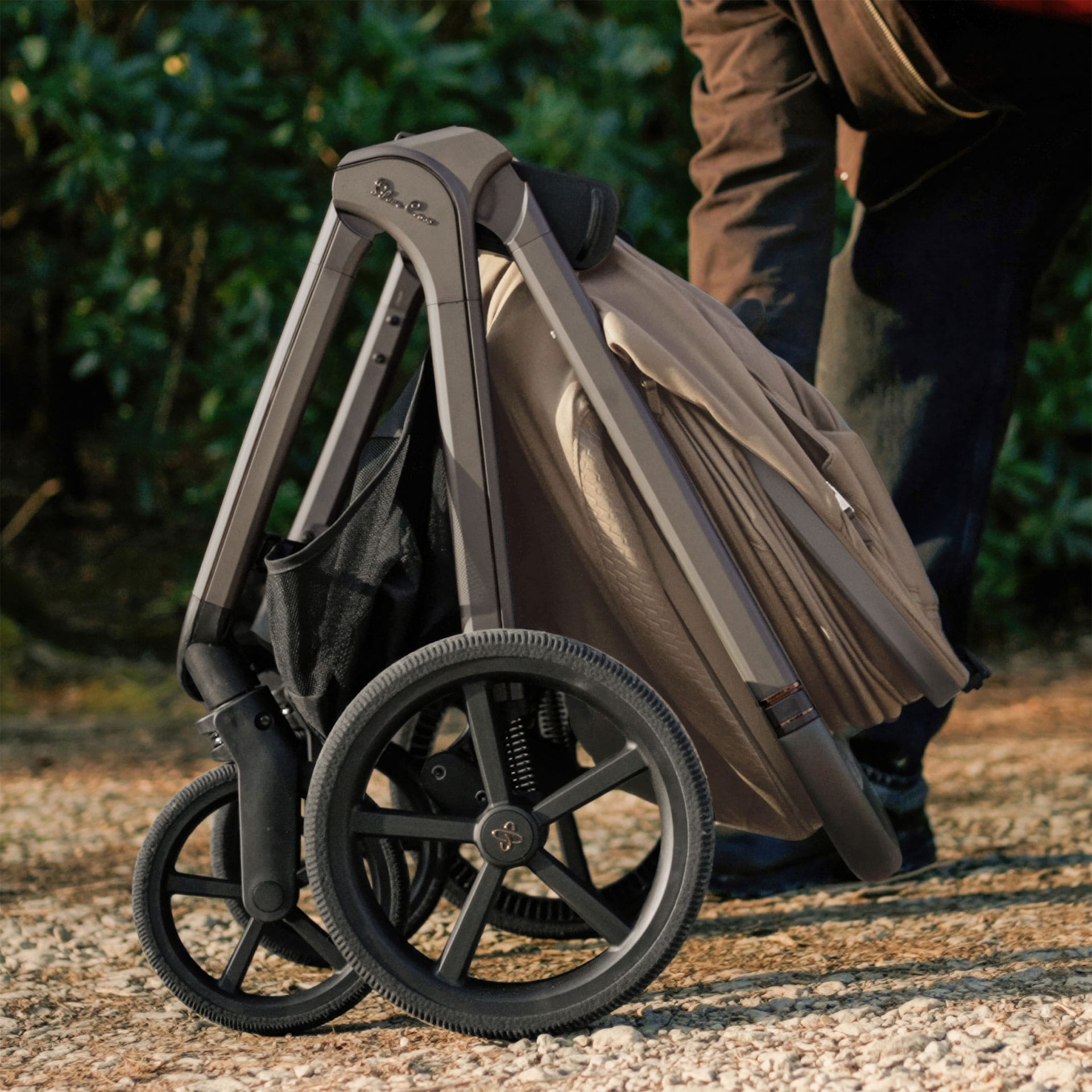 Silver Cross travel systems Silver Cross Cove Ultimate 360 Infant Carrier Bundle - Champagne