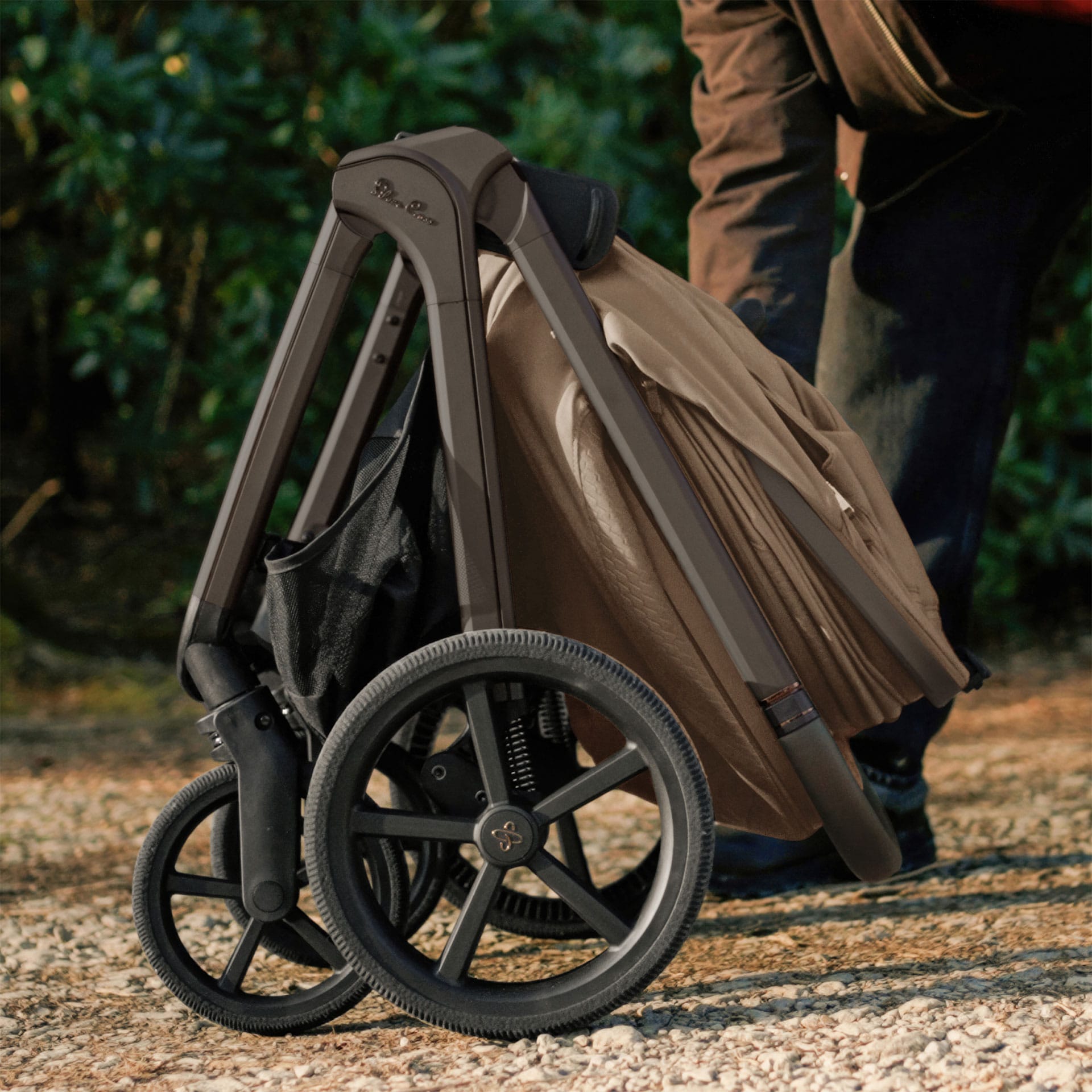 Silver Cross travel systems Silver Cross Cove Ultimate 360 Infant Carrier Bundle - Maple