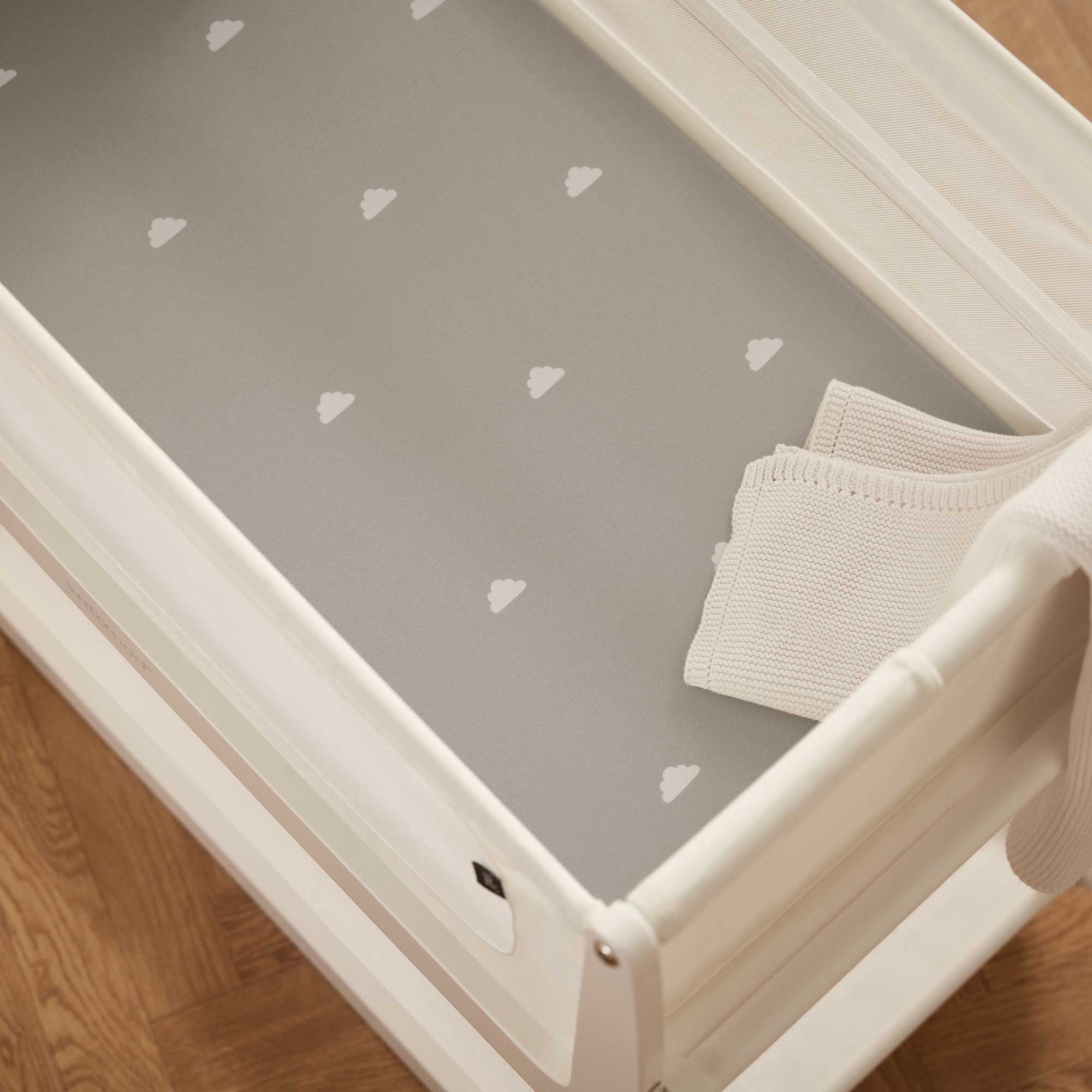 SnuzPod cot sheets SnüzPod Fitted Crib Sheets 2pk - Grey Cloud BD028BP
