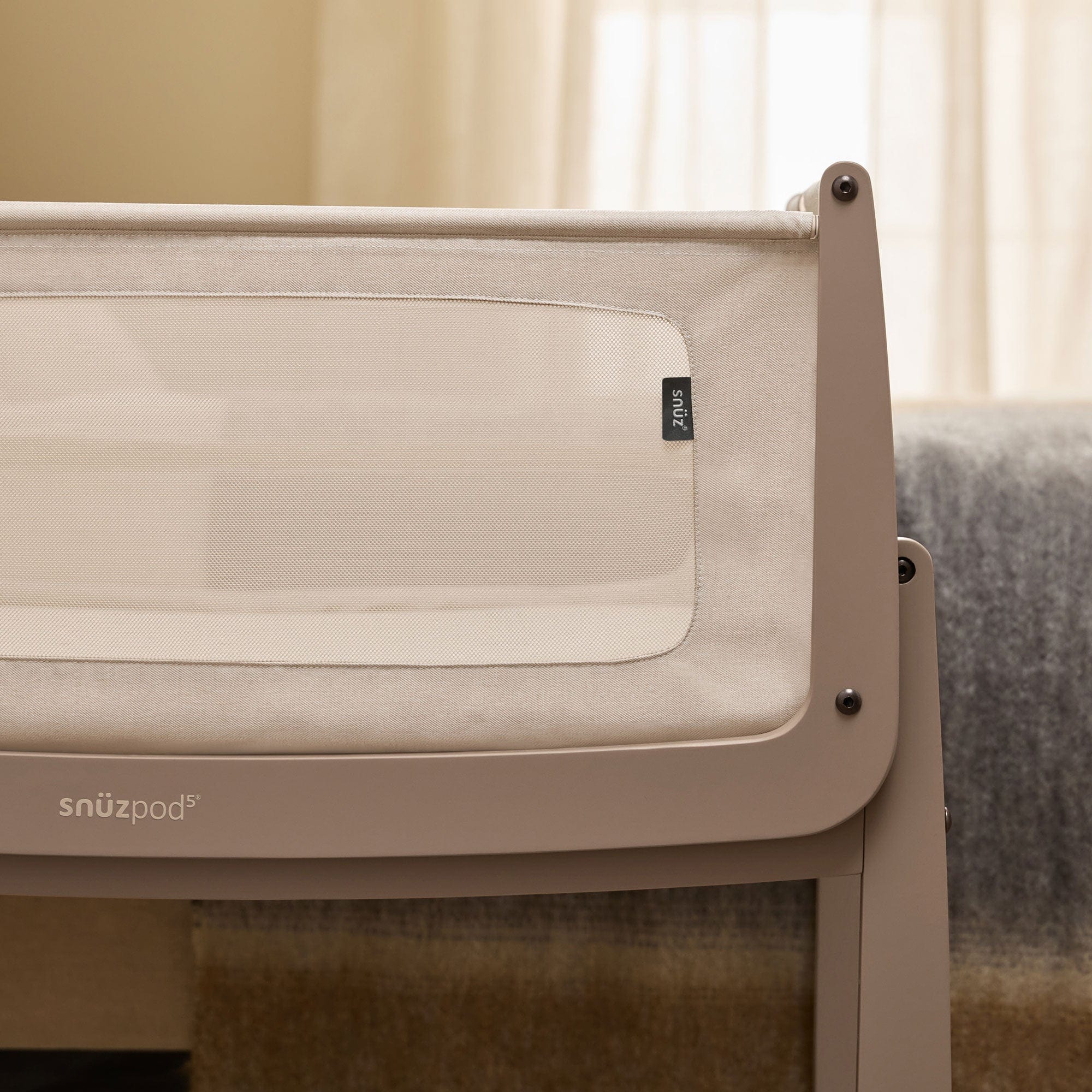 SnuzPod cribs SnüzPod 5 Bedside Crib - Mocha
