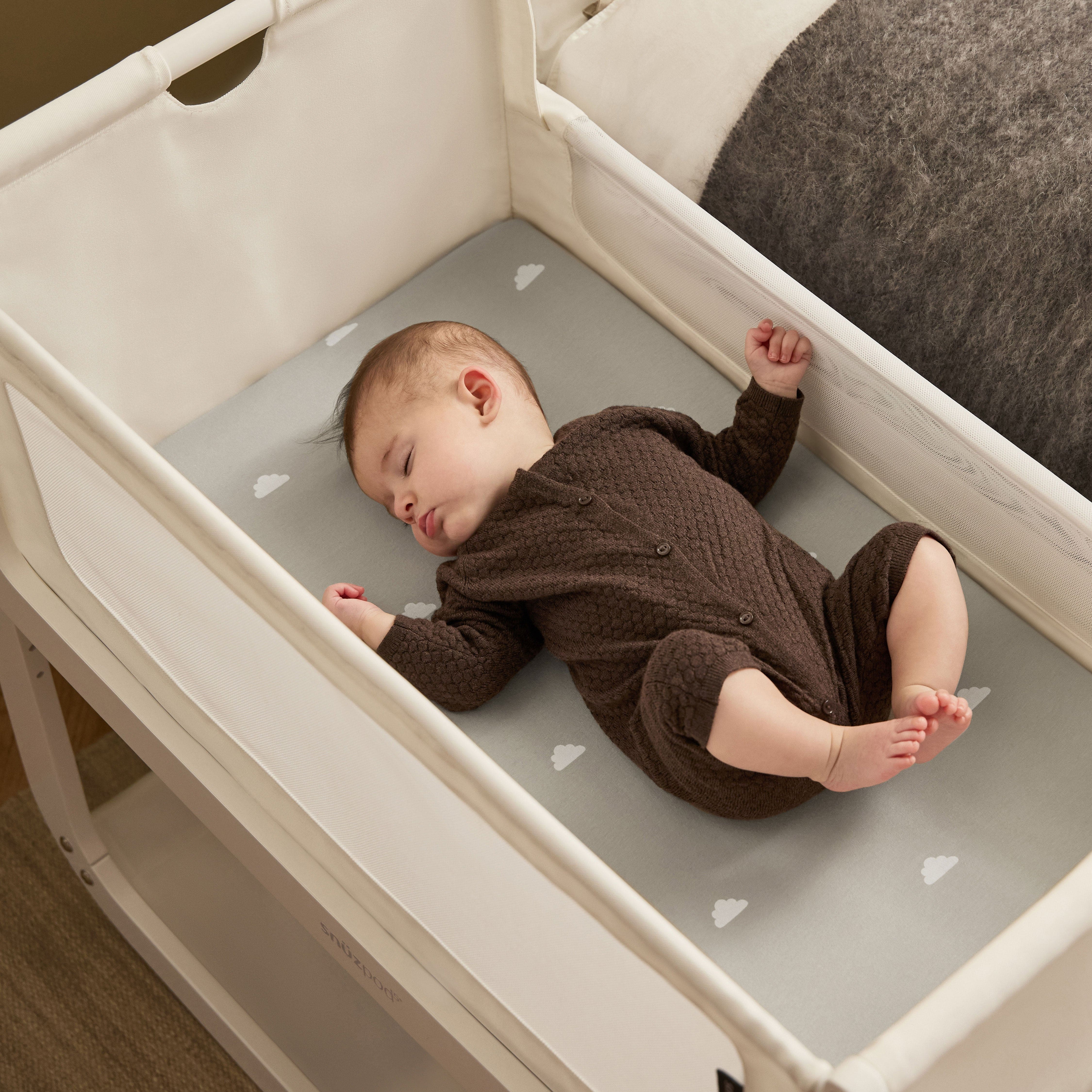 SnuzPod cribs SnüzPod 5 Bedside Crib - White