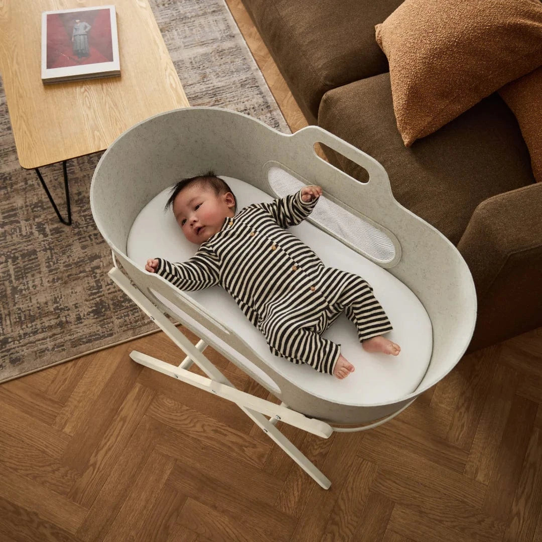 SnuzPod moses baskets SnüzPod Baskit with Cashmere Stand - Barley FSB001DF