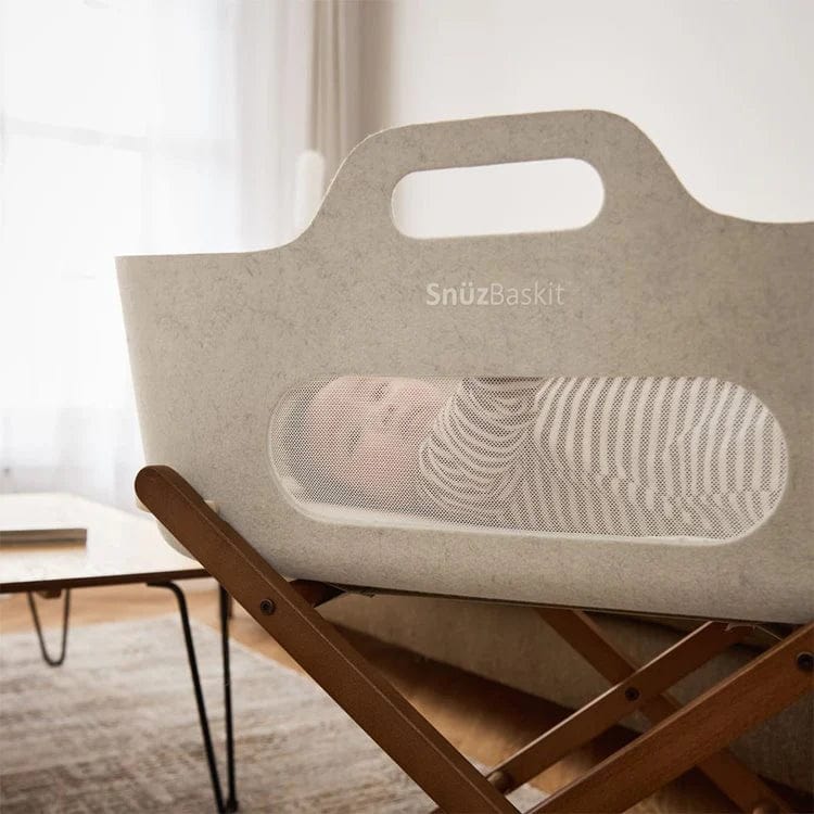 SnuzPod moses baskets SnüzPod Baskit with Walnut Stand - Barley FSB001DD