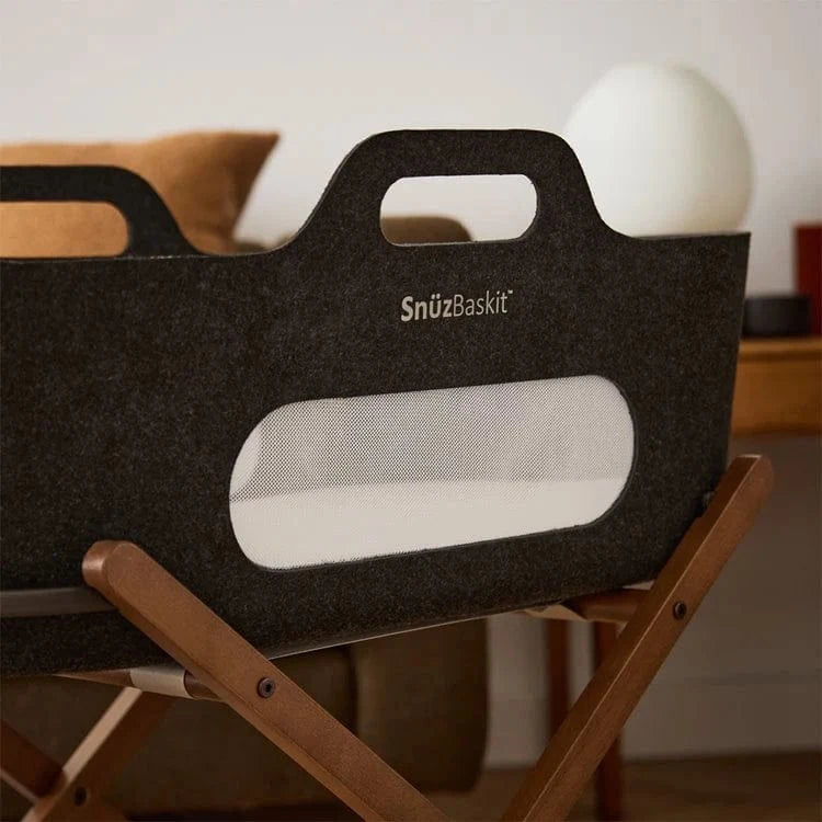 SnuzPod moses baskets SnüzPod Baskit with Walnut Stand - Graphite FSB001ED