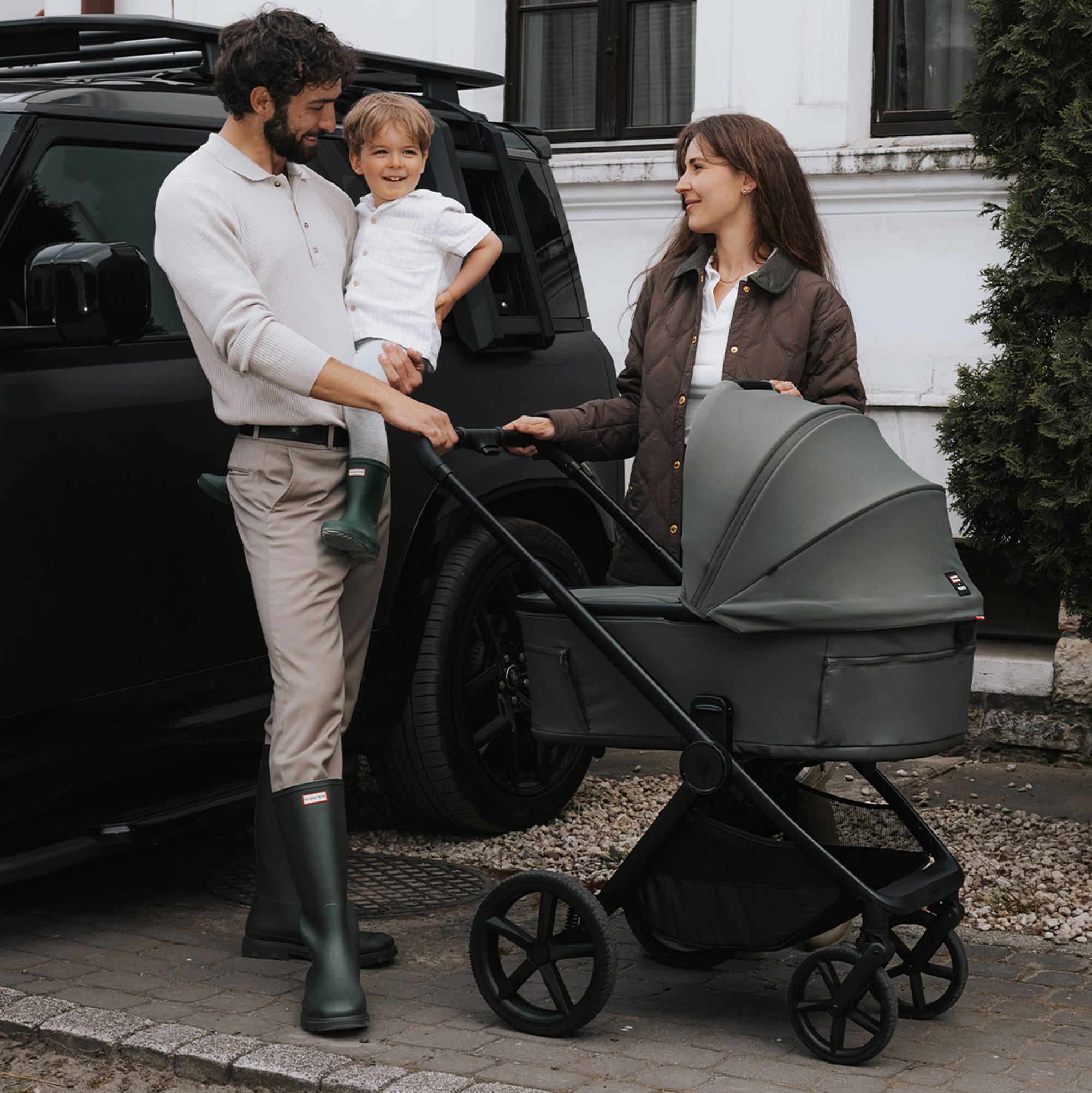 Venicci travel systems Venicci Tinum Upline 3 Hunter Luxury Bundle - Dark Olive
