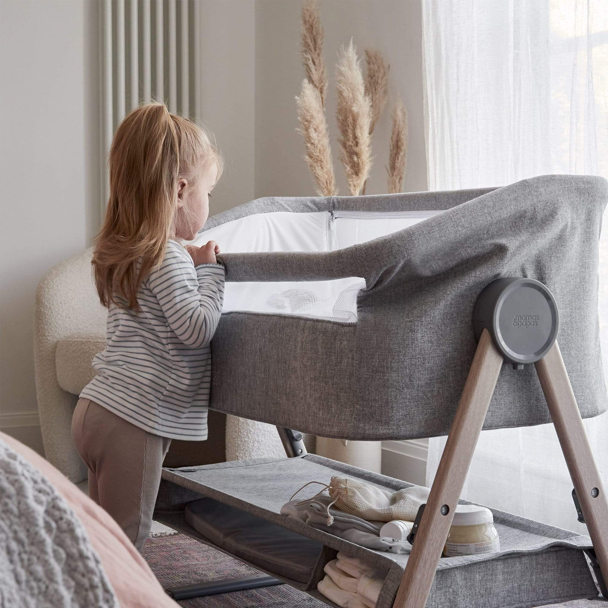 Babys-Mart Mamas & Papas Lua Bedside Crib BCLUPG100