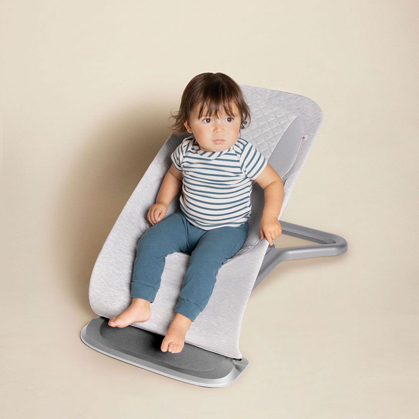 Ergobaby rocking bouncing cradles ErgoBaby Evolve Bouncer - Light Grey EVLBNCLTGRYUK