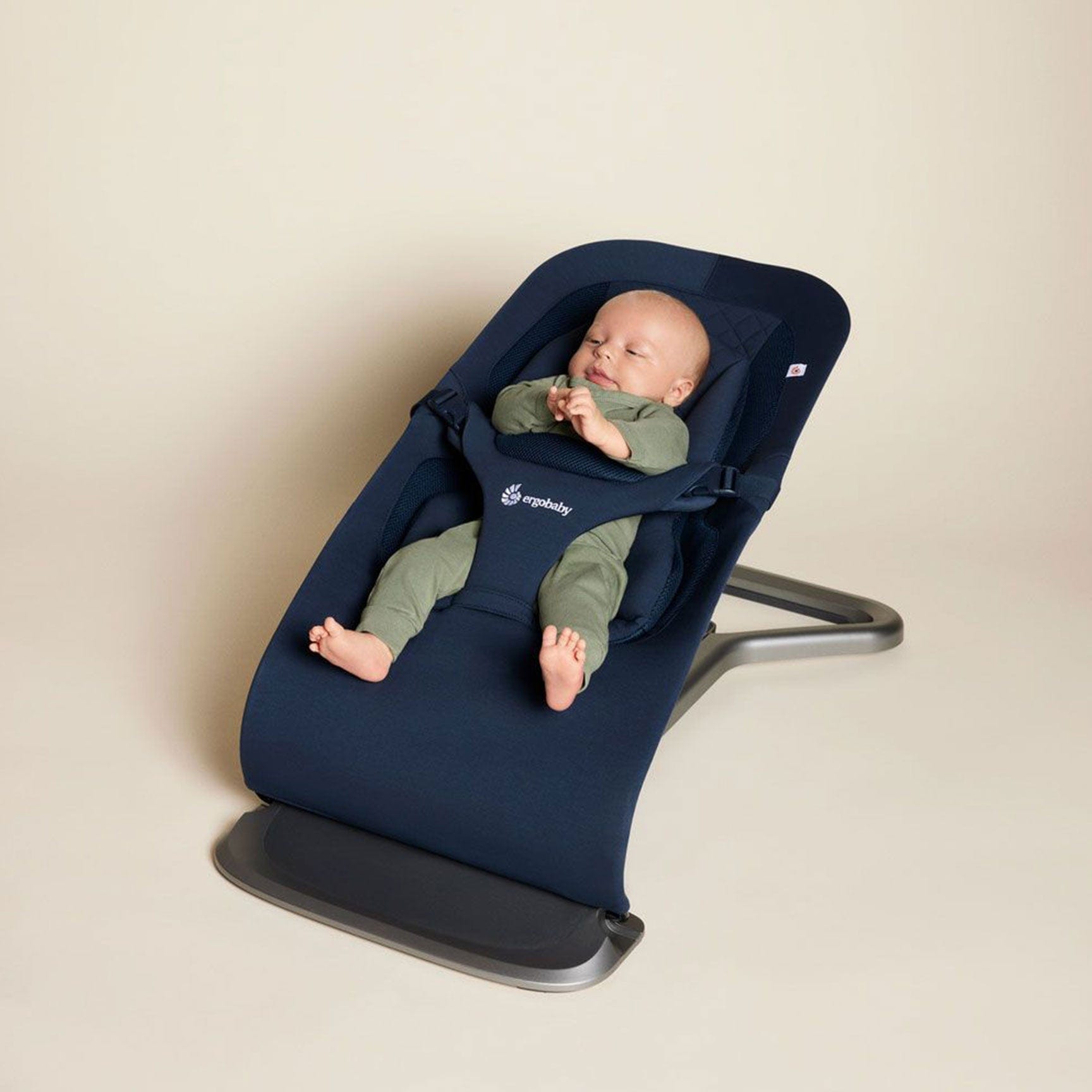 Ergobaby rocking bouncing cradles ErgoBaby Evolve Bouncer - Midnight Blue EVLBNCMIDBLUUK