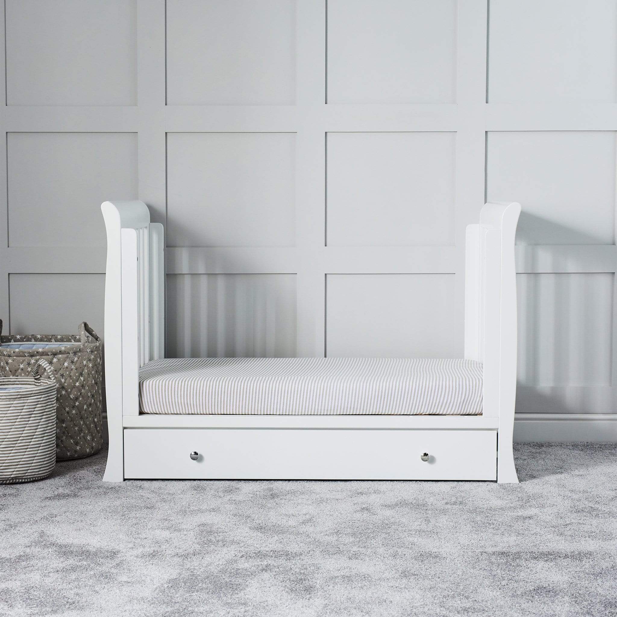 Ickle Bubba Snowdon 4 in 1 Mini 3 Piece Furniture Set - White