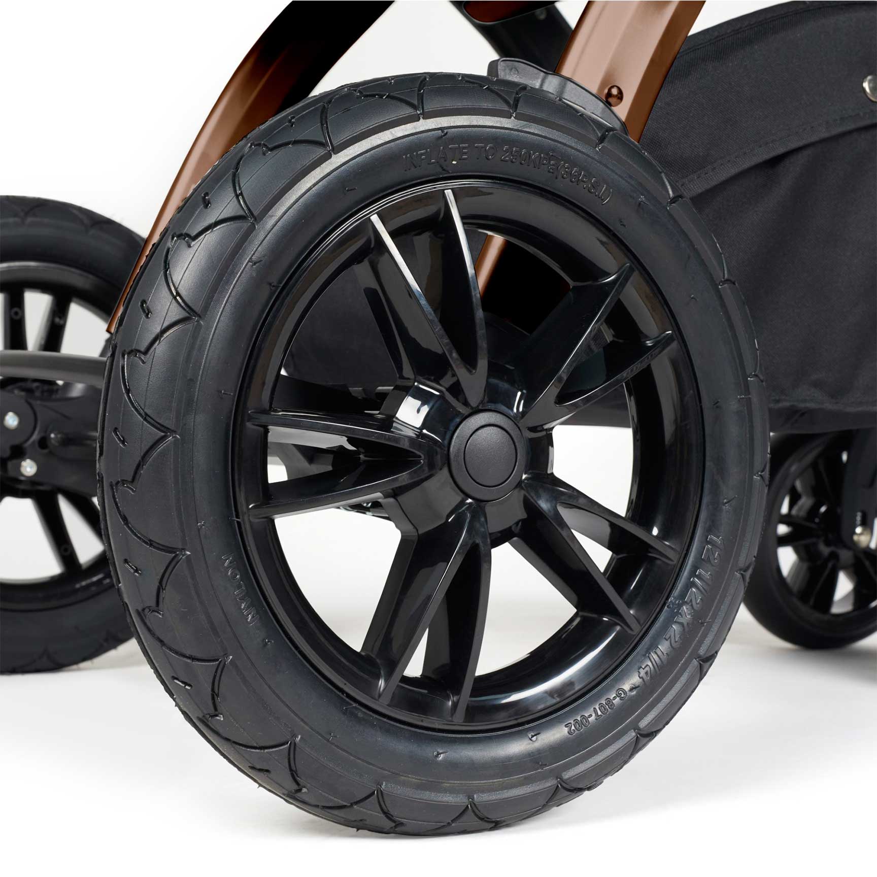 Ickle Bubba travel systems Ickle Bubba Stomp Luxe All-in-One Travel System with Isofix Base - Black/Woodland/Black 10-011-300-138