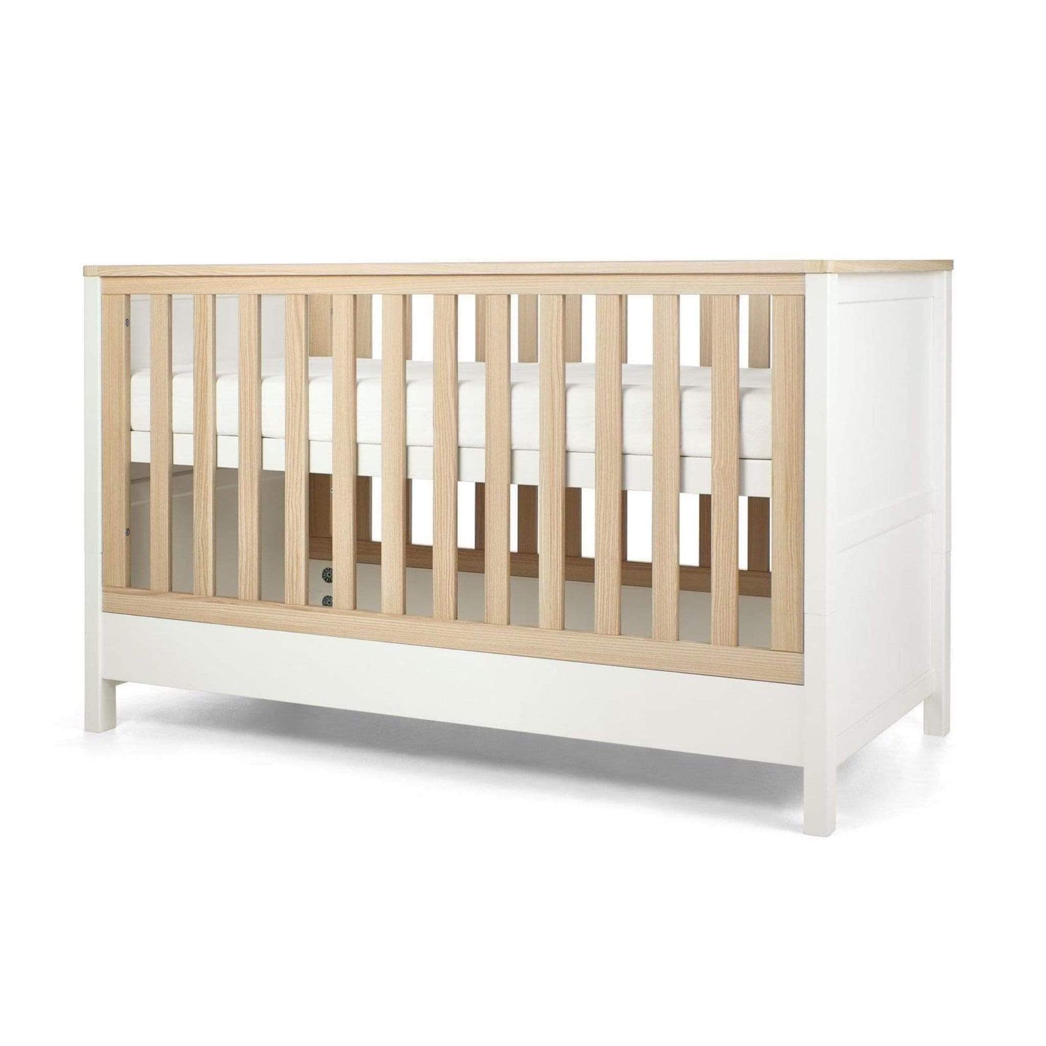 Mamas & Papas cot bed room sets Mamas & Papas Harwell 2 Piece Cotbed & Dresser Roomset White/Oak