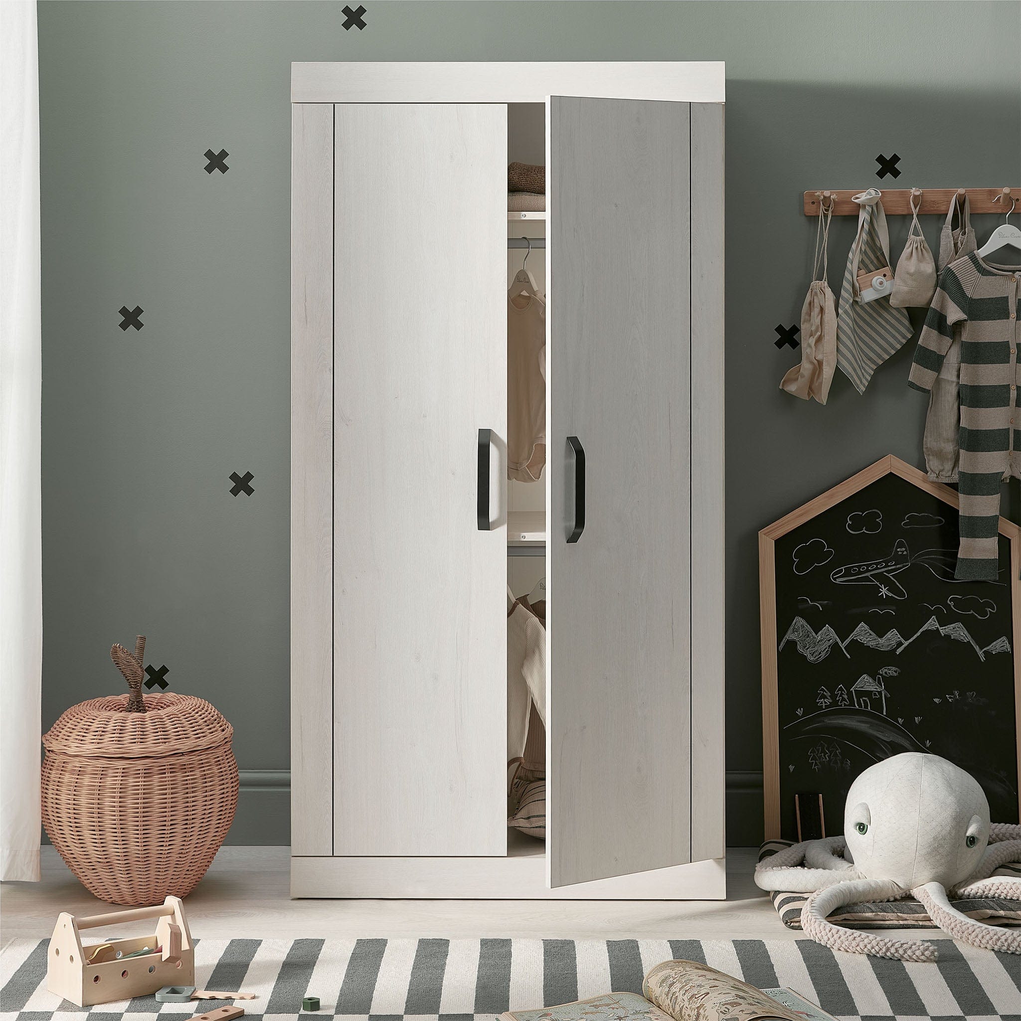 Silver Cross nursery wardrobes Silver Cross Alnmouth Wardrobe SX8177