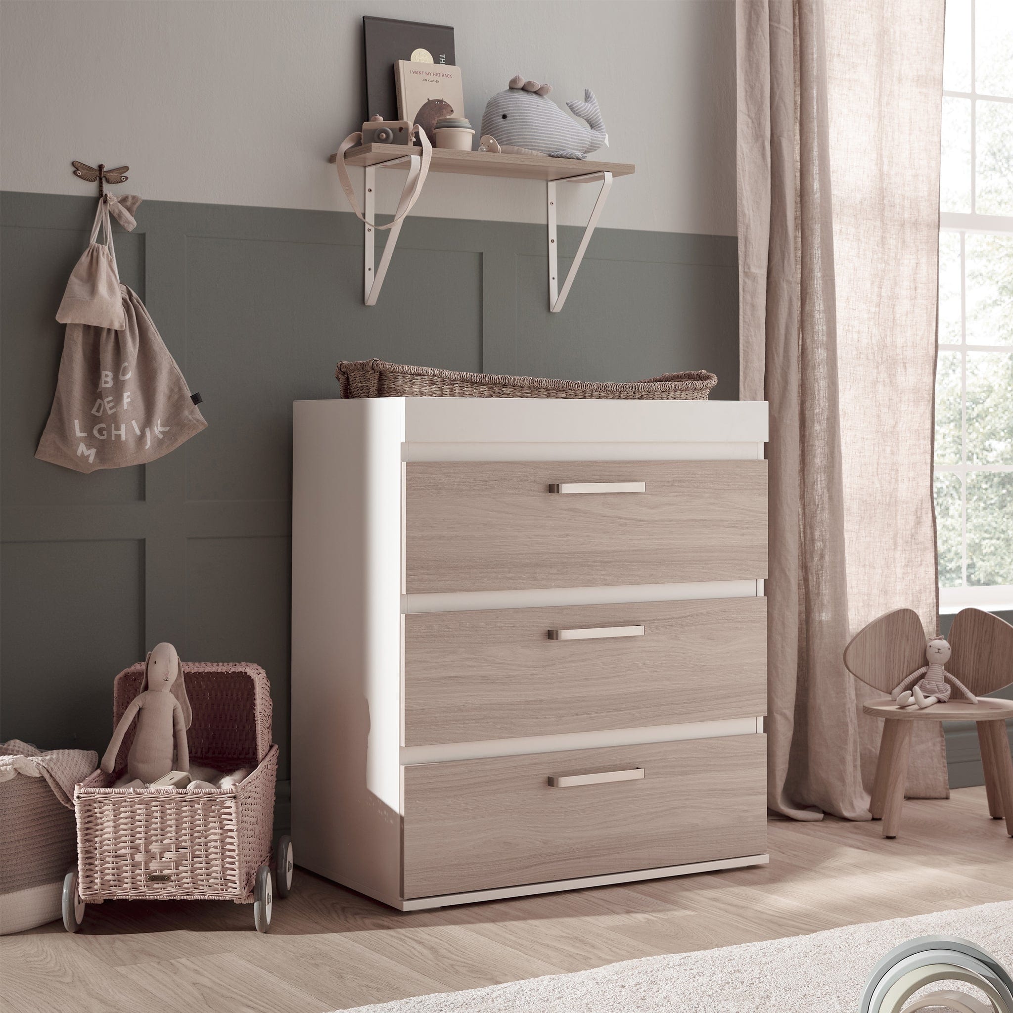 Silver Cross Silver Cross room sets Silver Cross Finchley 2-Piece Dresser Roomset - Oak 8232-FIN