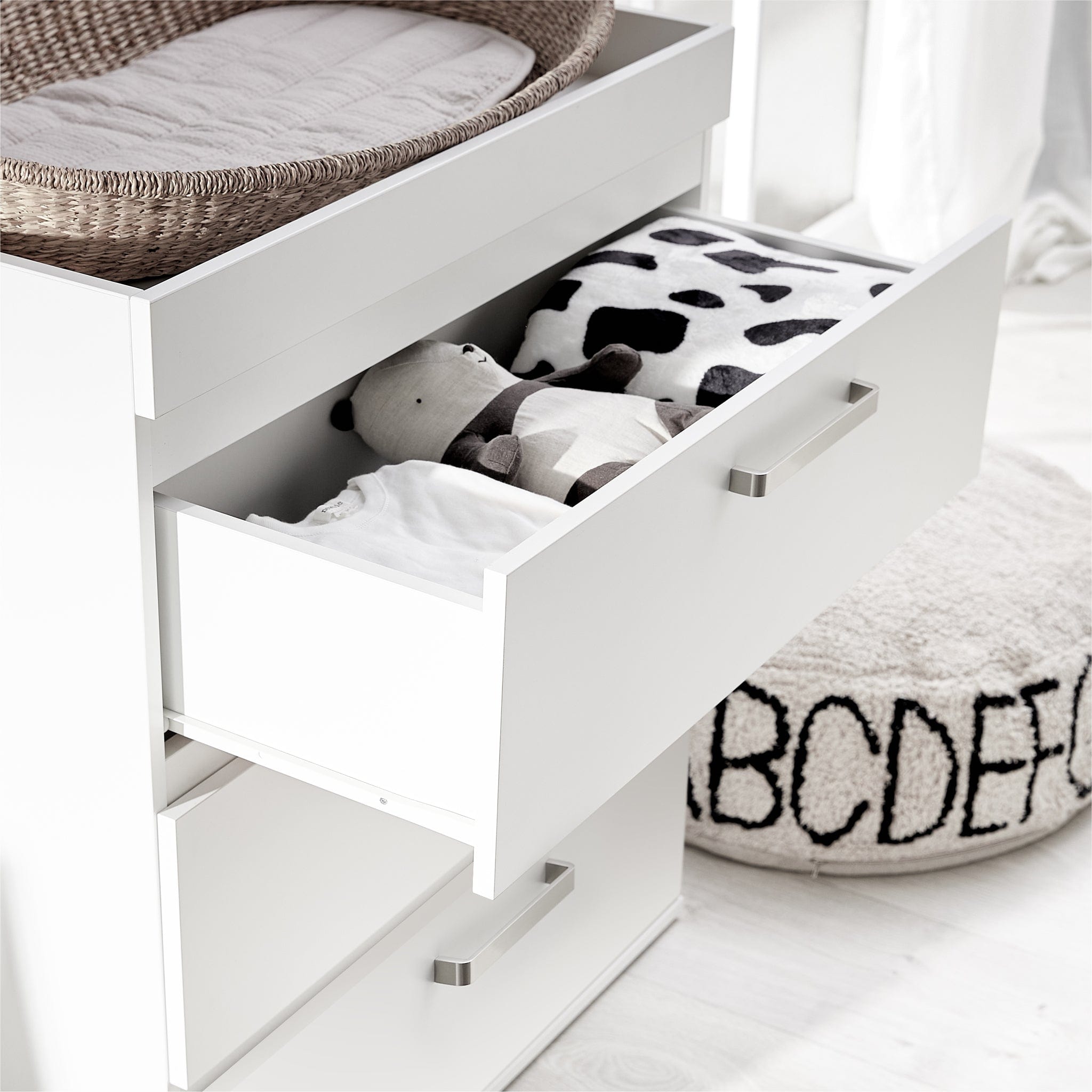 Silver Cross Silver Cross room sets Silver Cross Finchley 3-Piece Roomset - White 8234-FIN-WHI