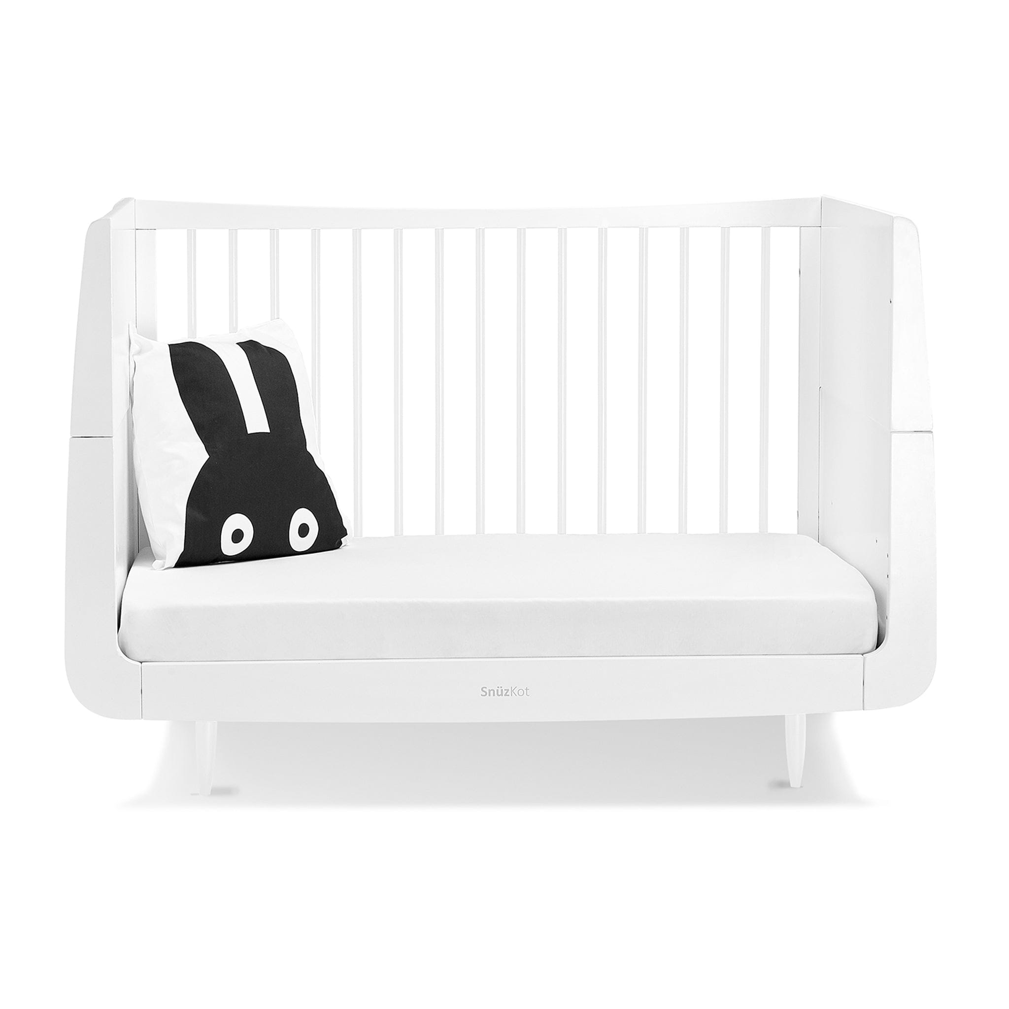 SnuzPod Nursery Room Sets SnüzKot Skandi 2 Piece Nursery Furniture Set in White FN007SA