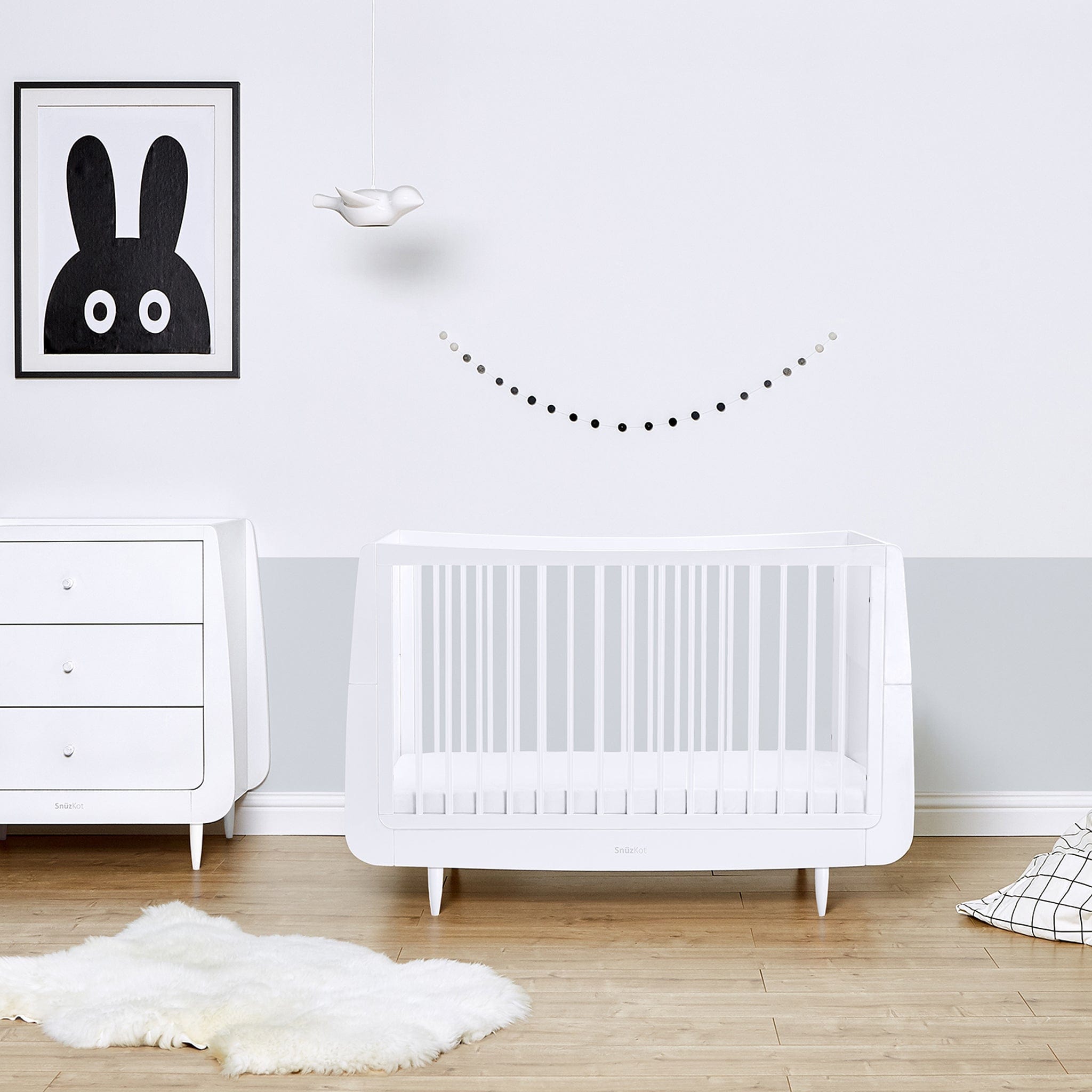 SnuzPod Nursery Room Sets SnüzKot Skandi 2 Piece Nursery Furniture Set in White FN007SA