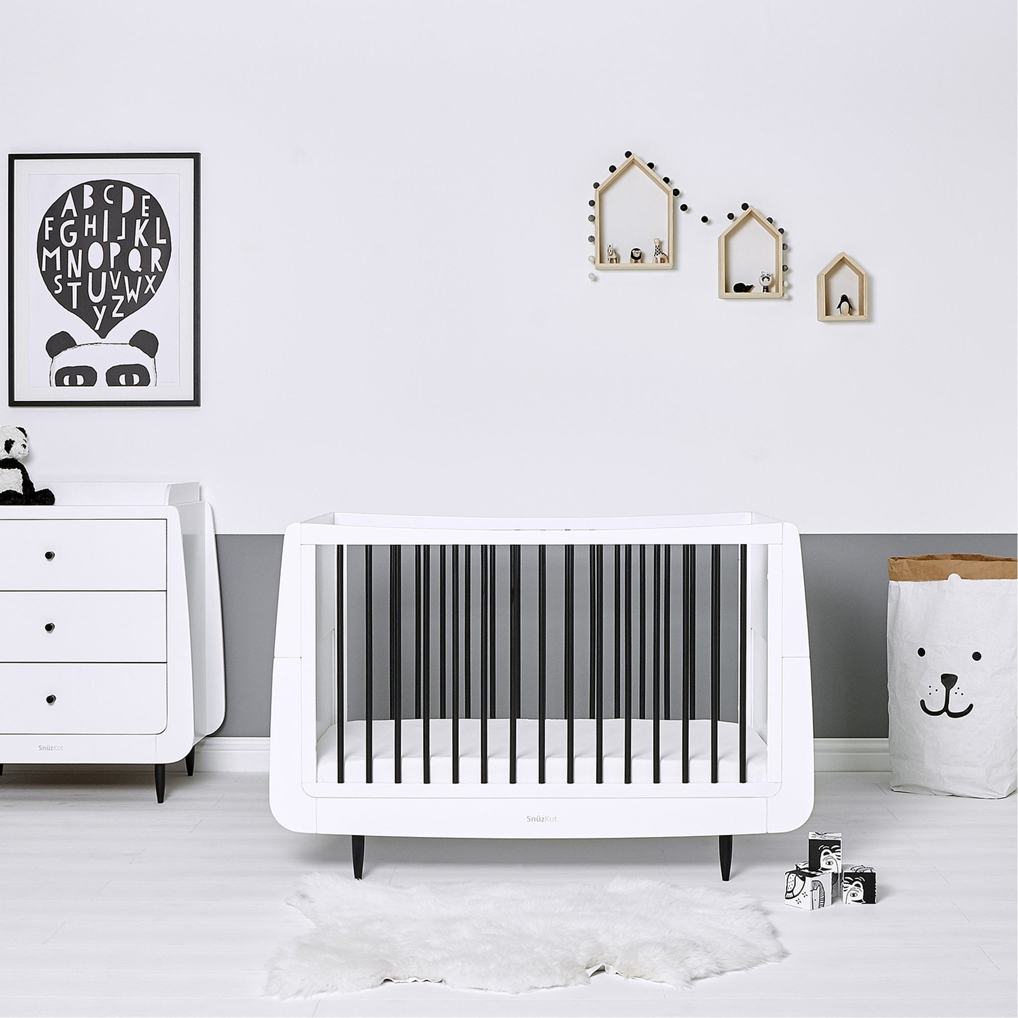 SnuzPod Nursery Room Sets SnüzKot Skandi 2 Piece Nursery Furniture Set in Mono FN007SF